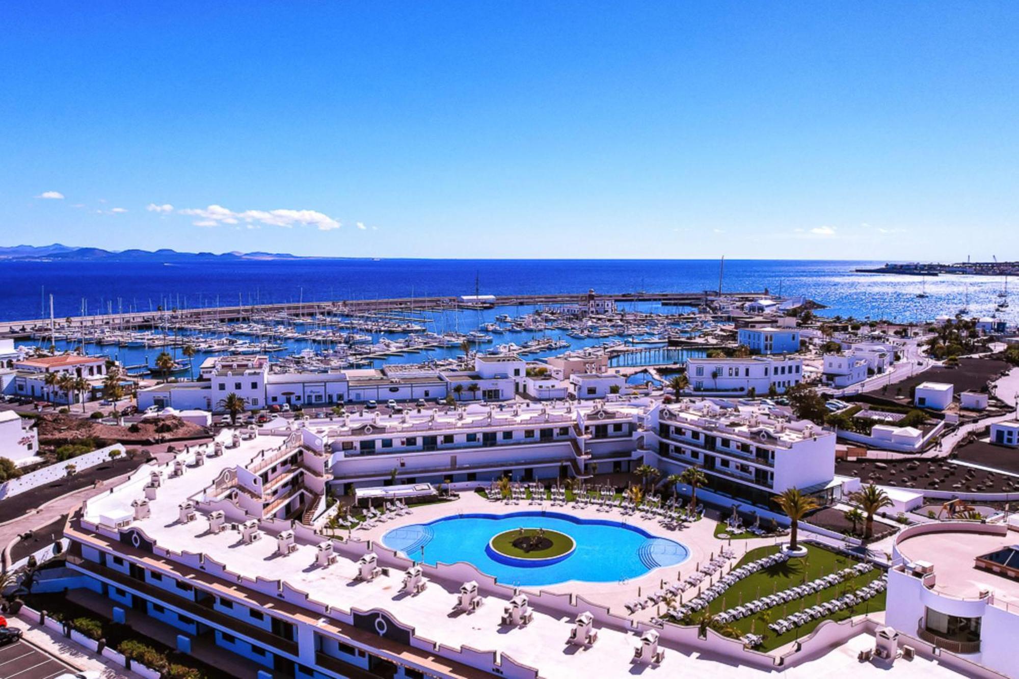 Cordial Marina Blanca Hotel 4*