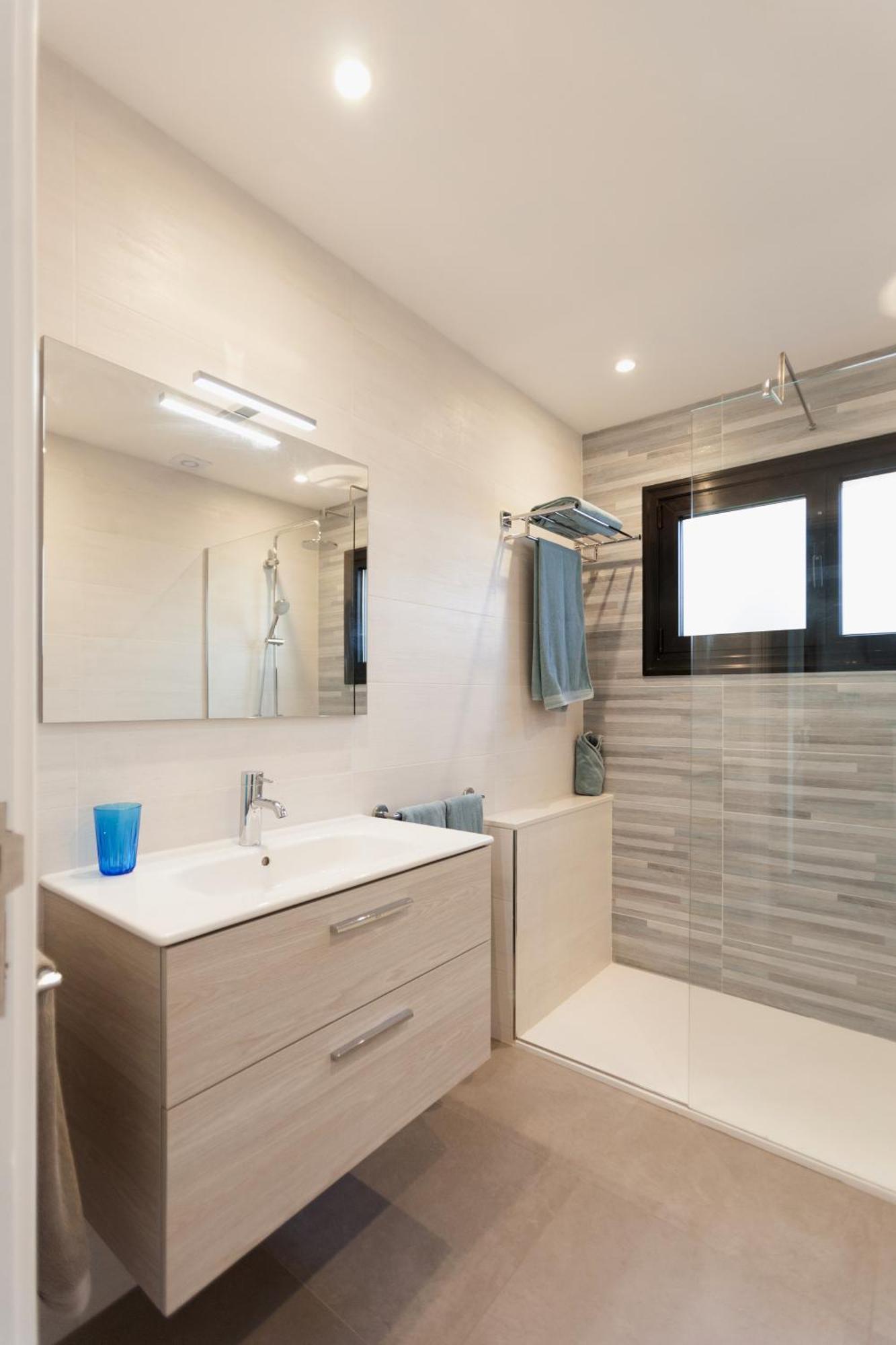 3 Bedroom Venus Jupiter And Neptune With Private Heated Pool Puerto del Carmen (Lanzarote)