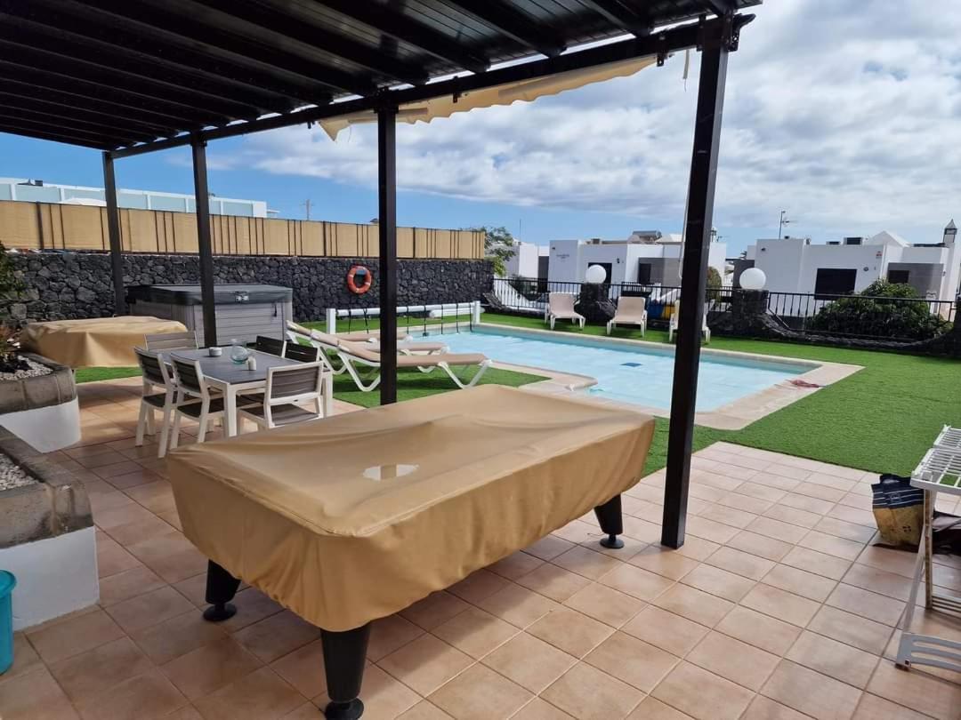 Juanita, Puerto Del Carmen, Lanzarote Villa *
