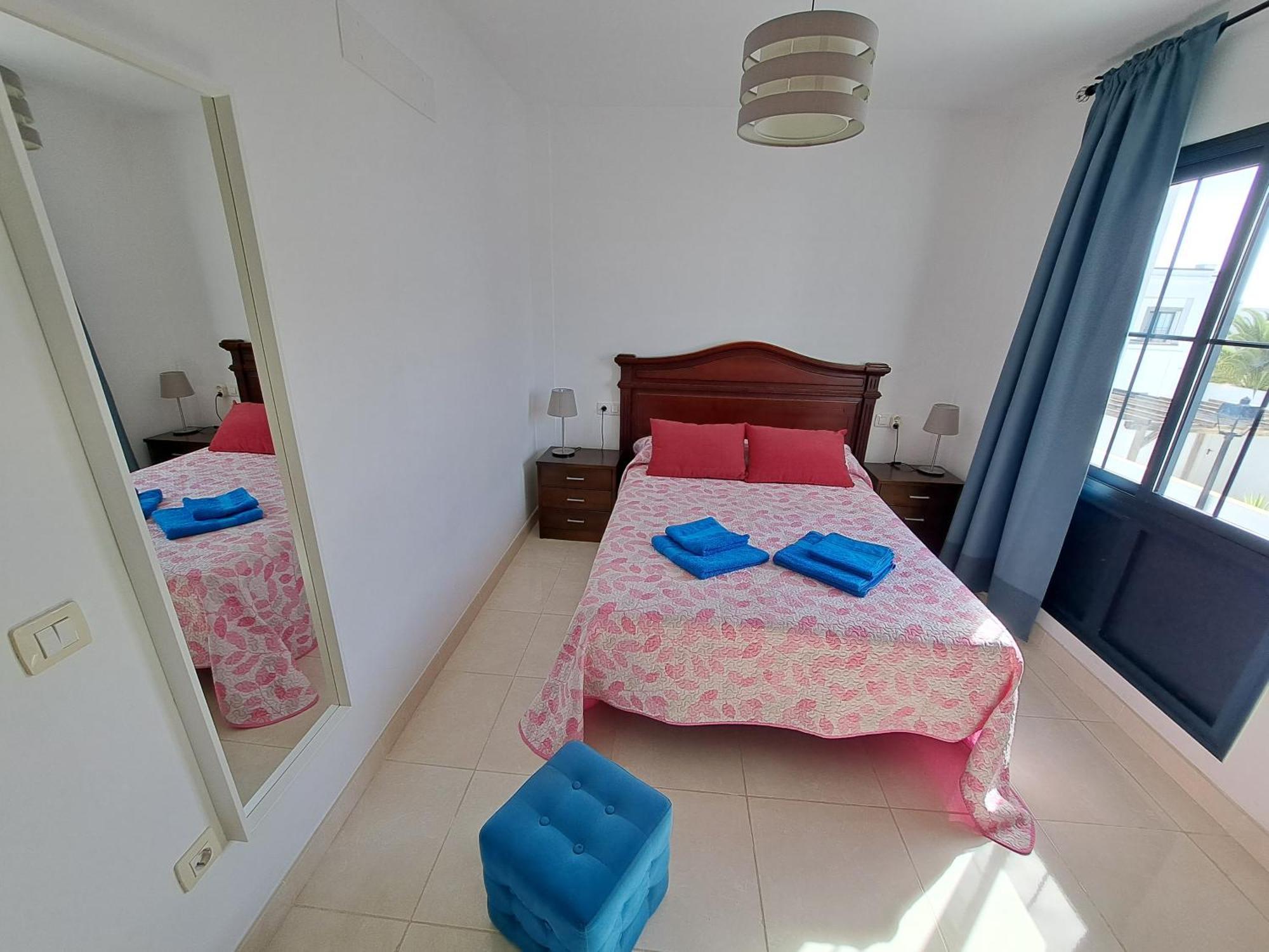 Linda Con Piscina Privada Villa