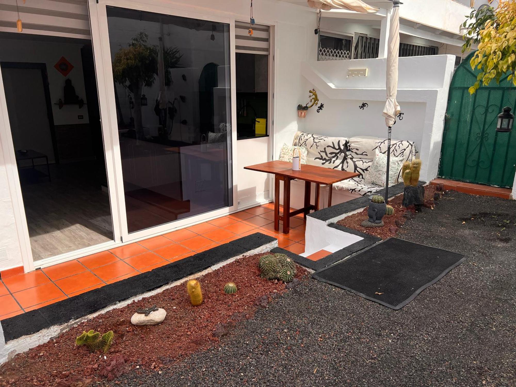 Budda House Puerto Del Carmen. Apartamento Tías