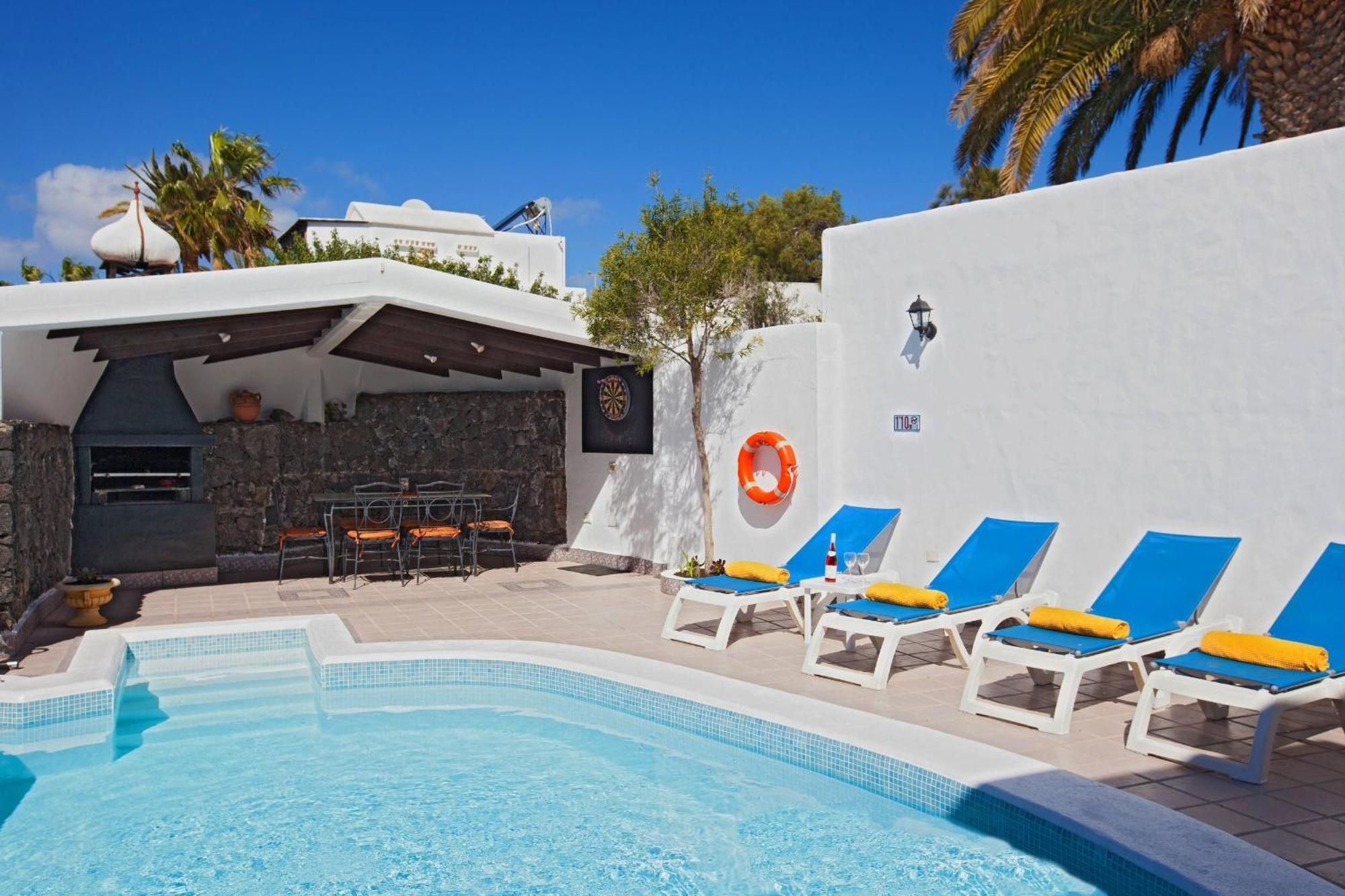 Villa Jessica Via Mare L1 *