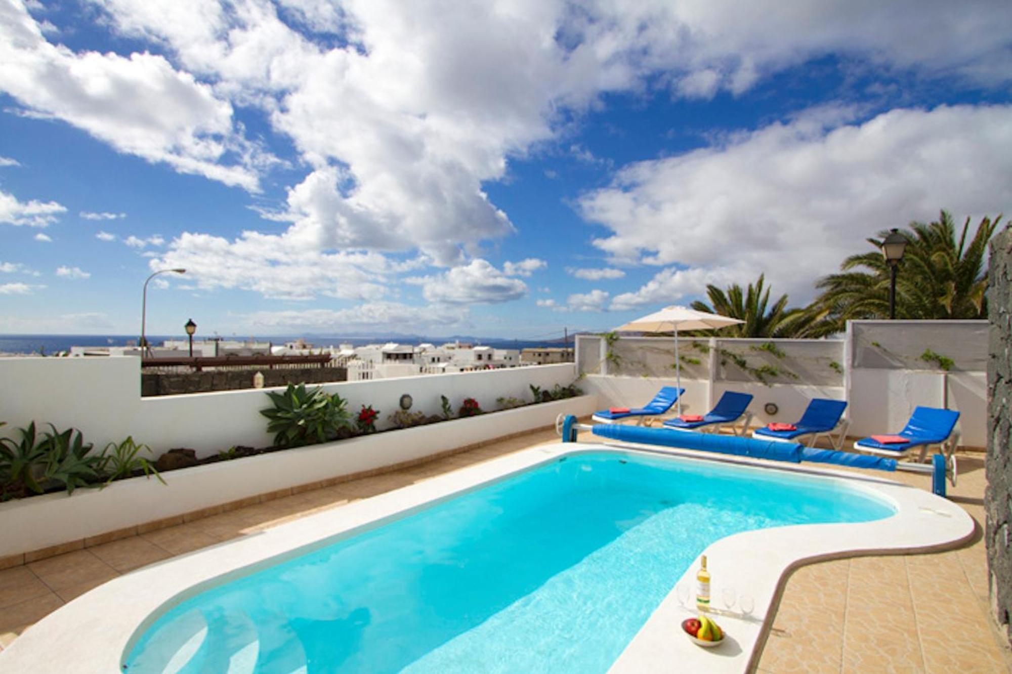 Villa Charming Mojones 3 Bedrooms Child Friendly Pool Lise Short Walk To Old Town Puerto Del Carmen *
