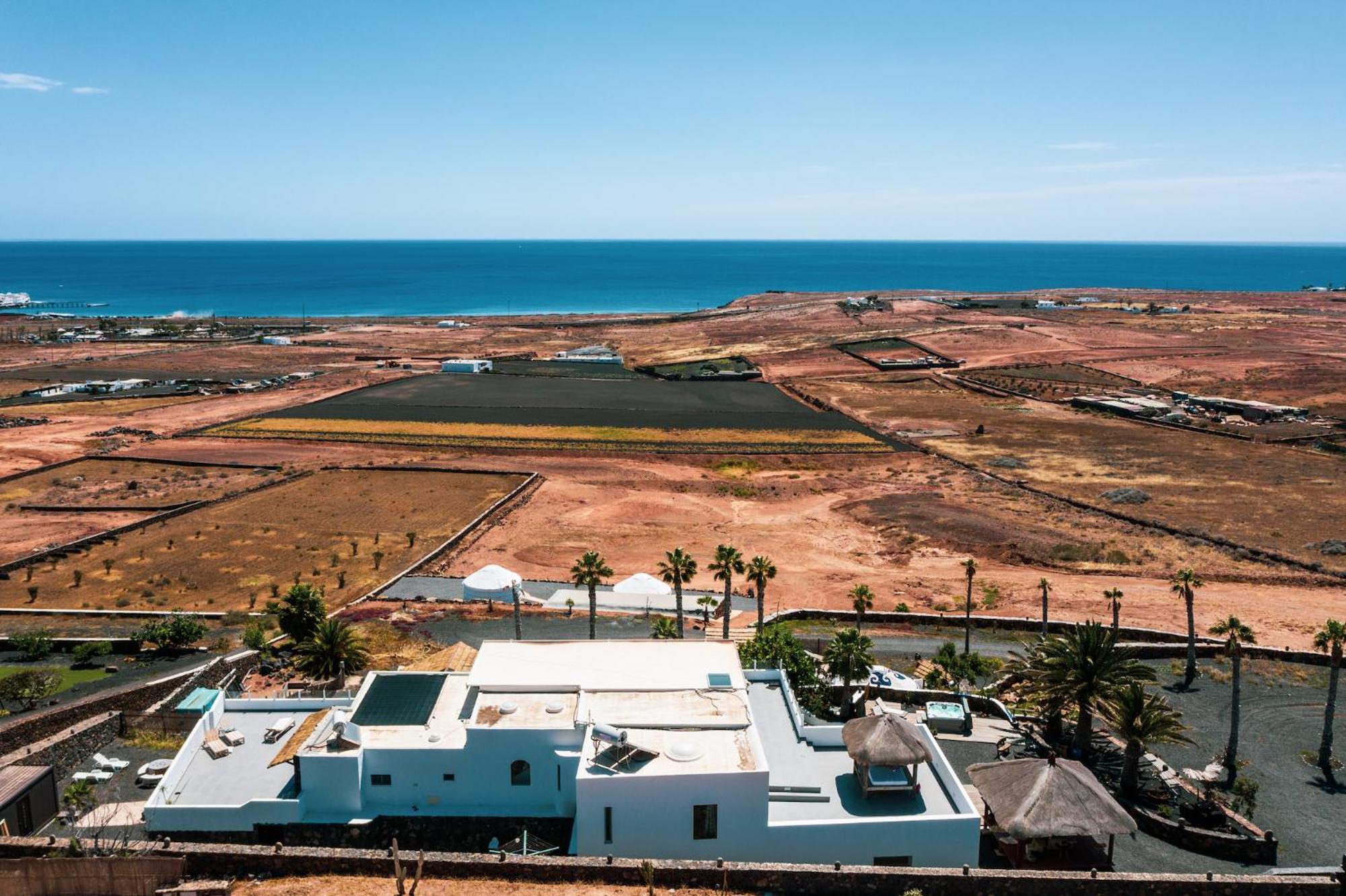 Villa Palacio And Yurt - 2 Pools - Hot Tub - Fantastic Sea Views