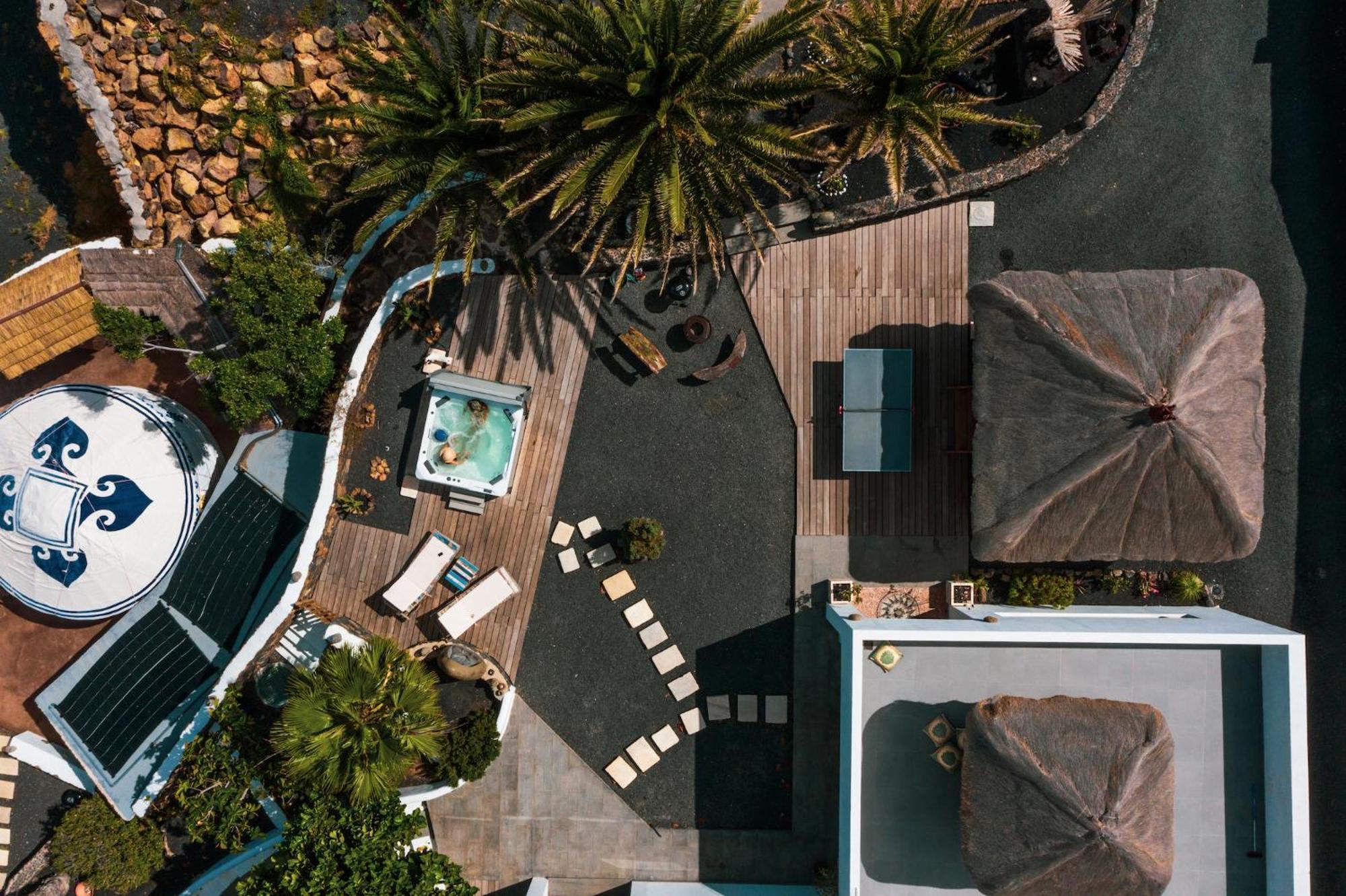 Palacio And Yurt - 2 Pools - Hot Tub - Fantastic Sea Views Tabayesco