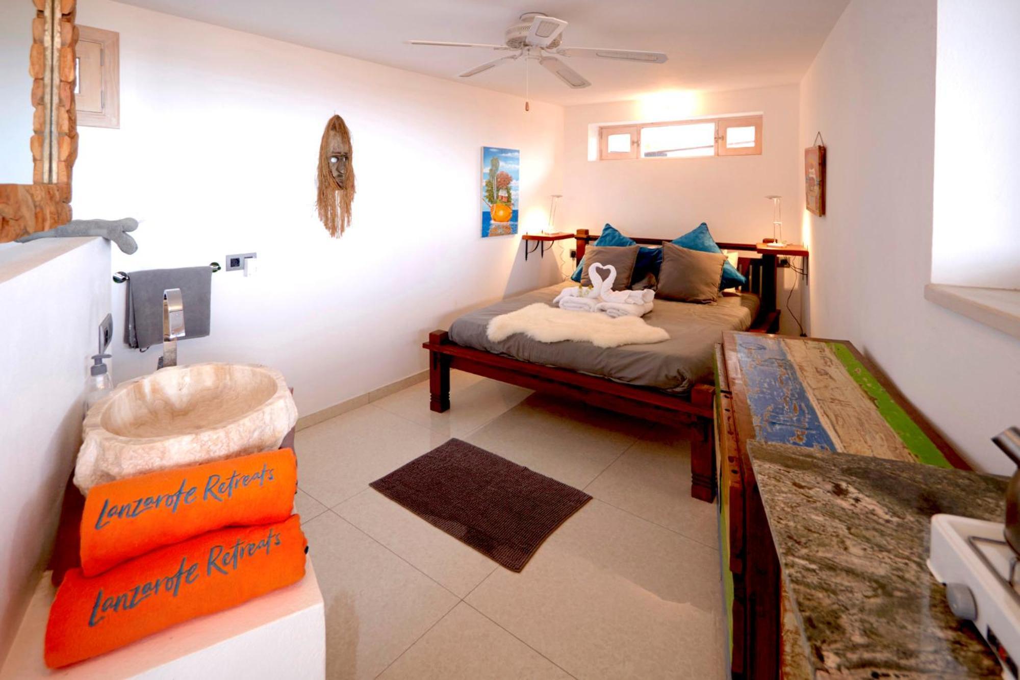 Palacio And Yurt - 2 Pools - Hot Tub - Fantastic Sea Views