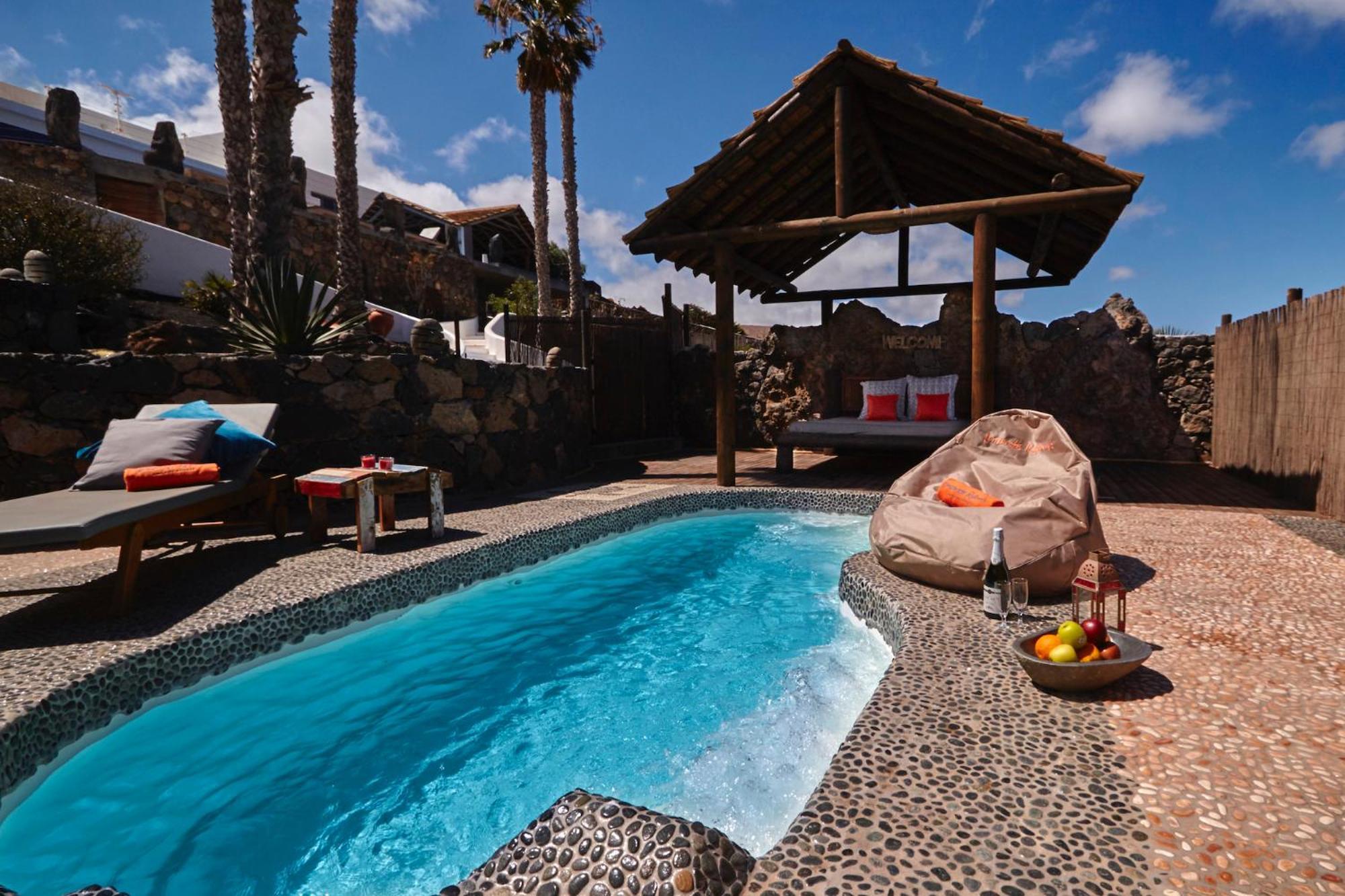 Palacio And Yurt - 2 Pools - Hot Tub - Fantastic Sea Views Villa Tabayesco