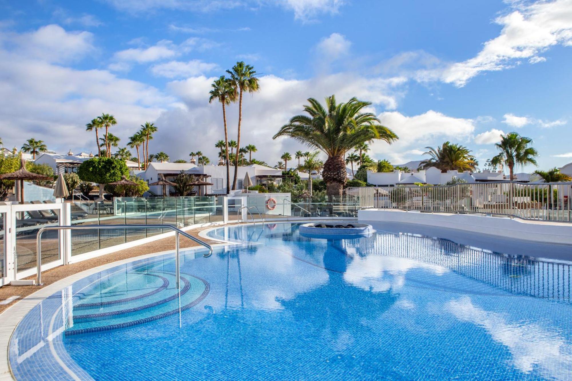 Jardines Del Sol Aparthotel
