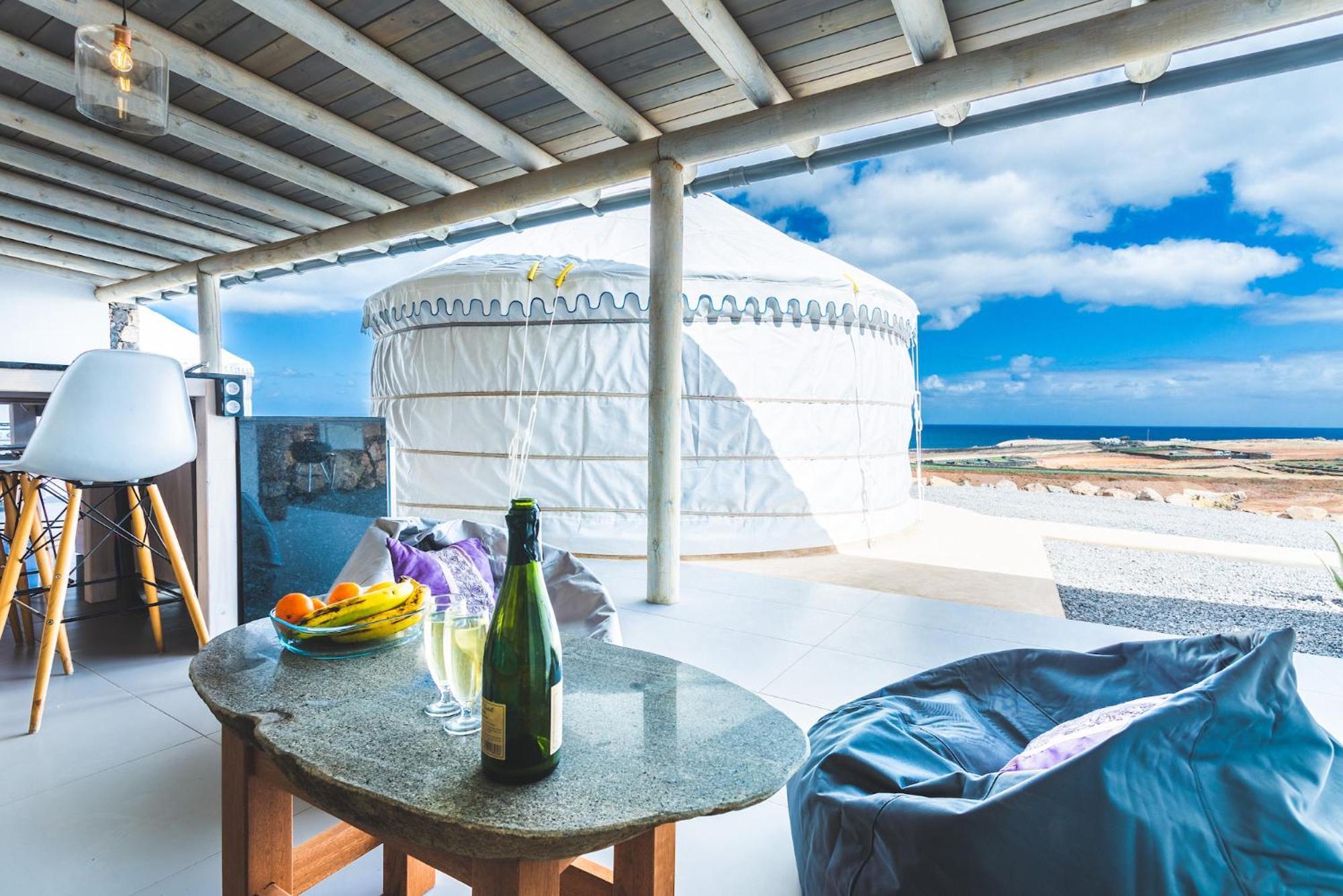 Palacio And Yurt - 2 Pools - Hot Tub - Fantastic Sea Views Tabayesco