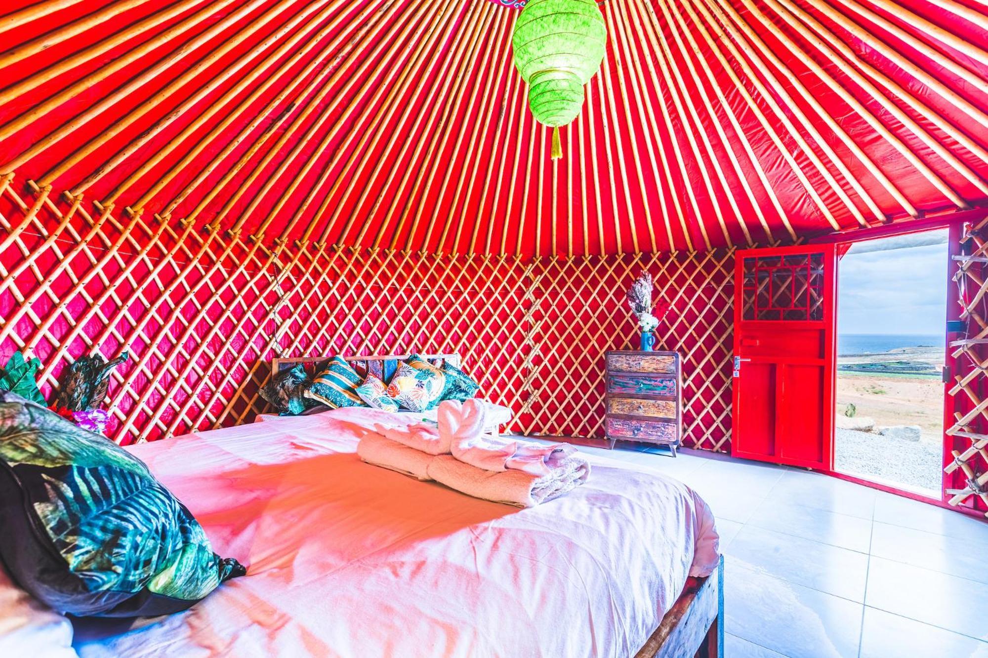Palacio And Yurt - 2 Pools - Hot Tub - Fantastic Sea Views Villa *