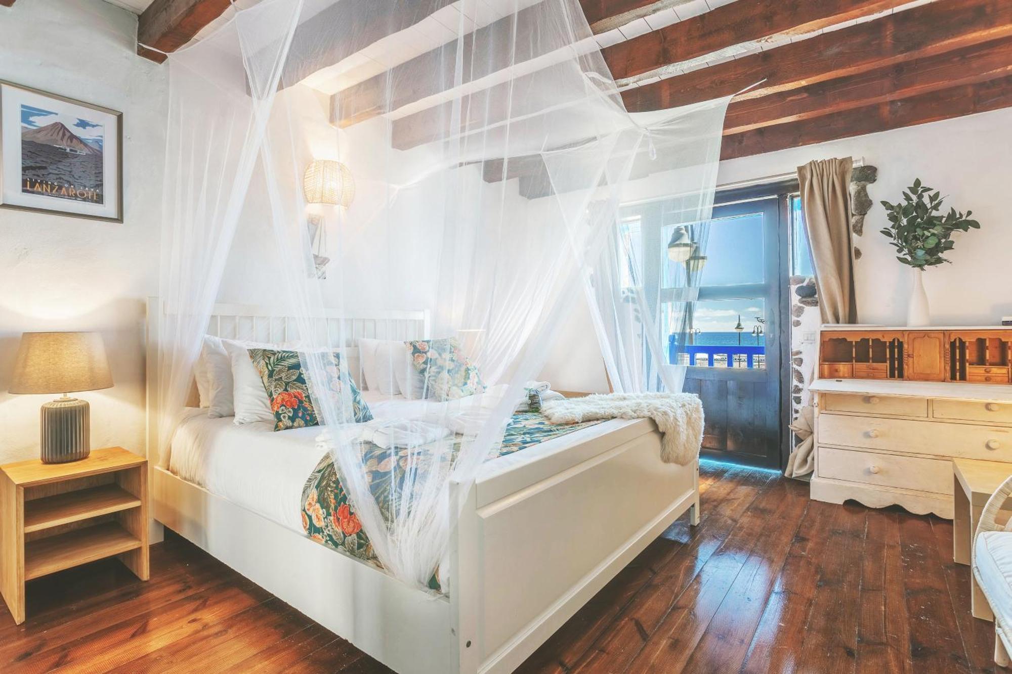 Сasa de vacaciones Eco Fisherman's Seafront - Fantastic Views - Private Courtyard *