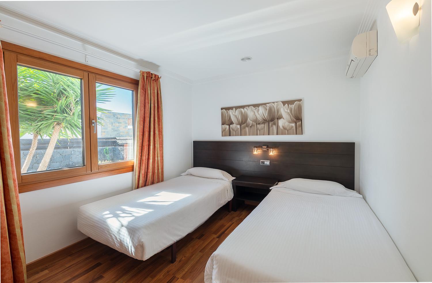 Villa Camelot Homes By Livvo