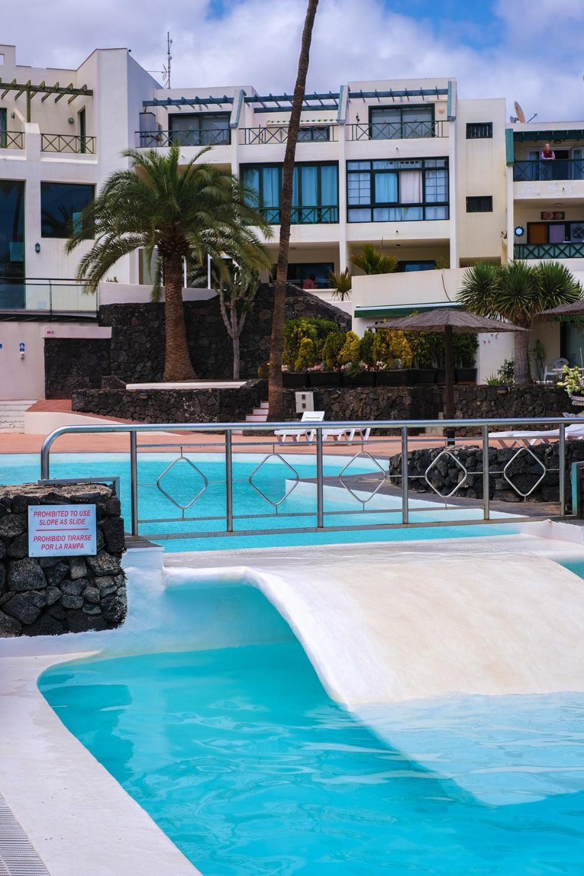 Apartment Vivienda Vacacional Audrey En Playa Roca *