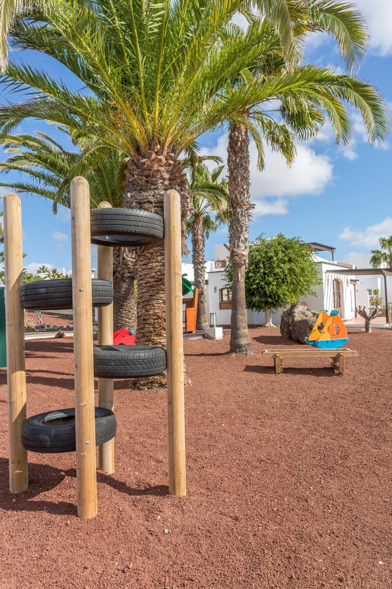 Aparthotel Jardines Del Sol 4*