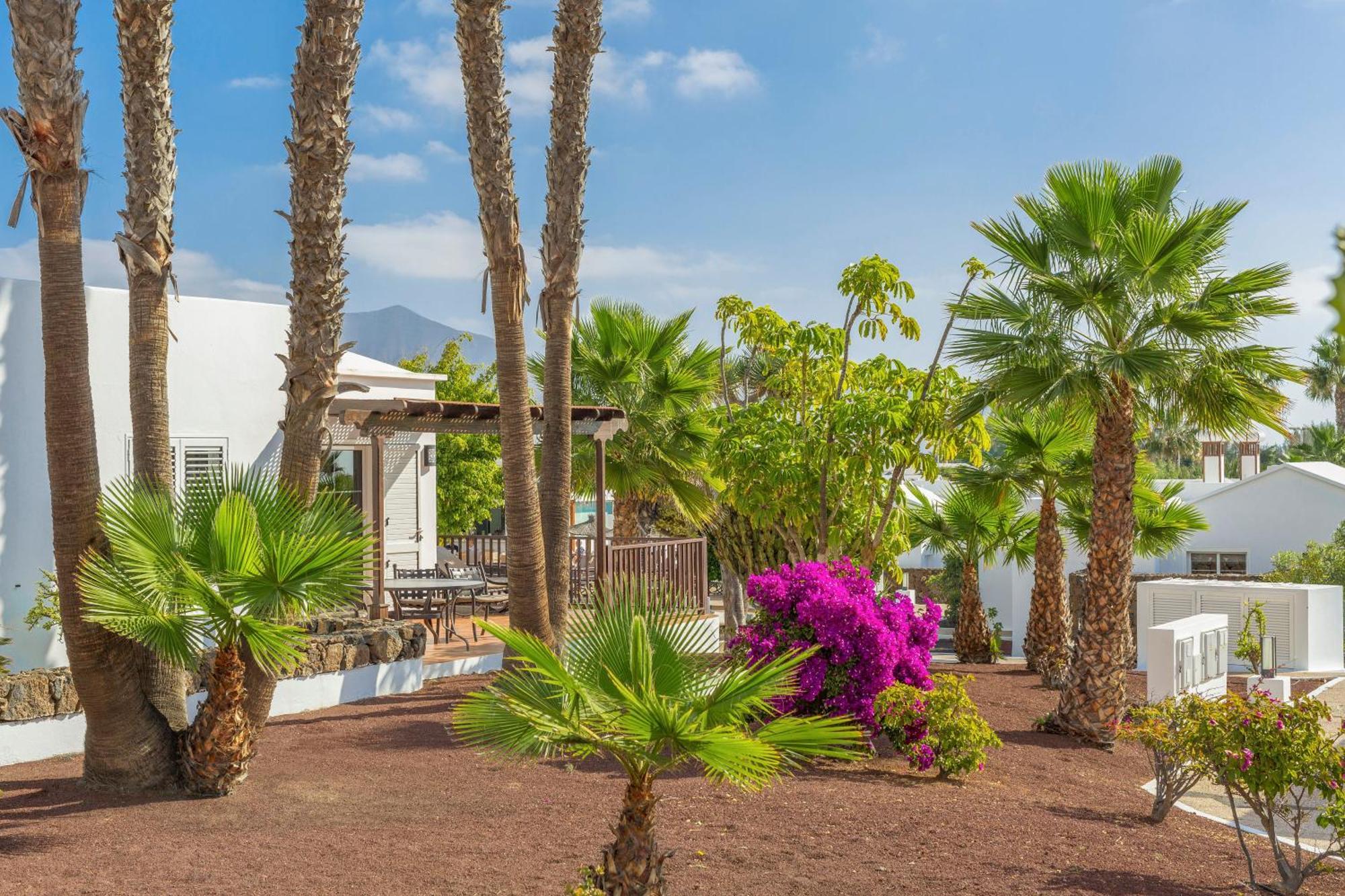 Aparthotel Jardines Del Sol 4*