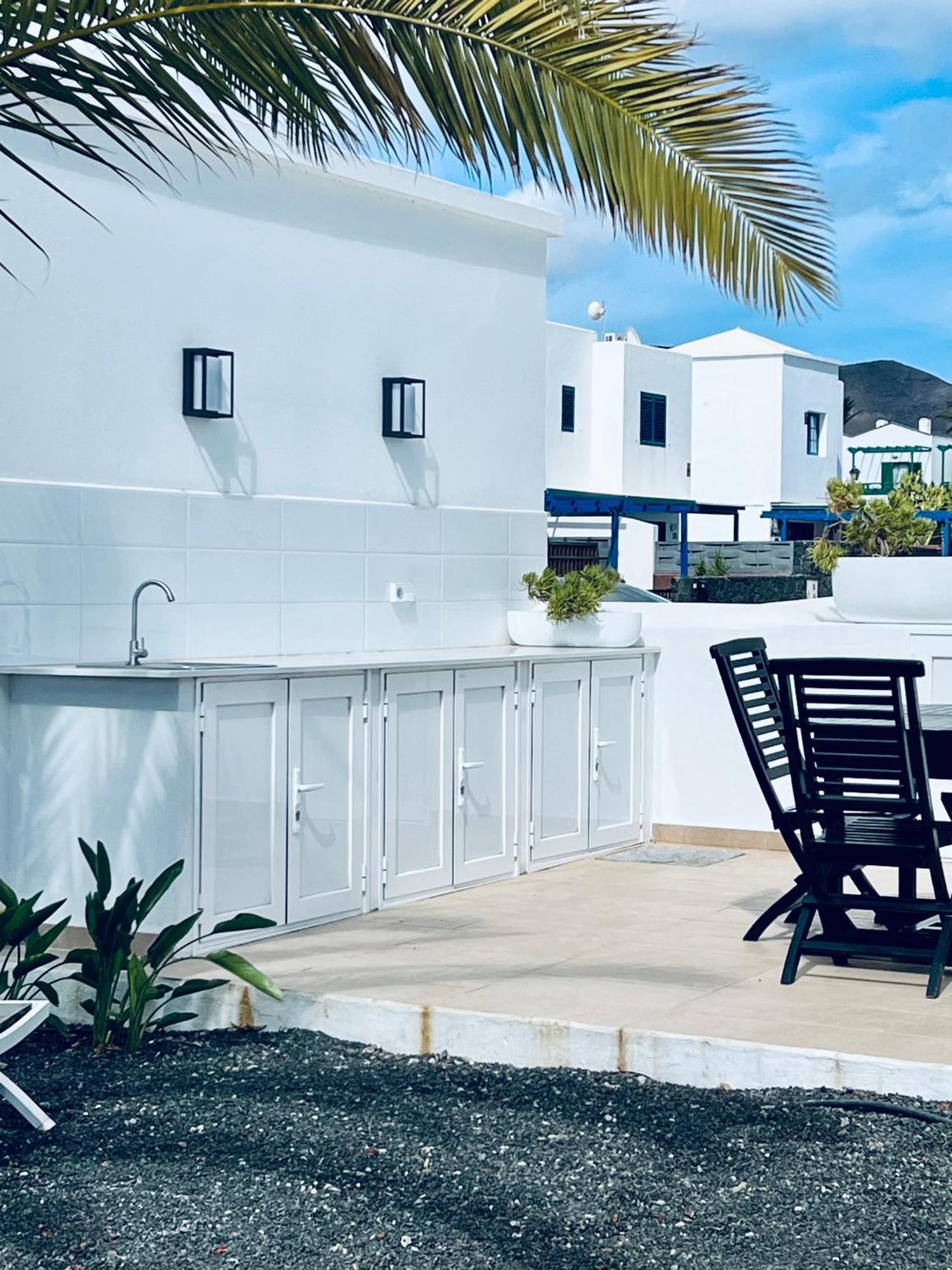 Lovely Casa Felicidad, Swimming Pool, Wifi X Private Garden Holiday home