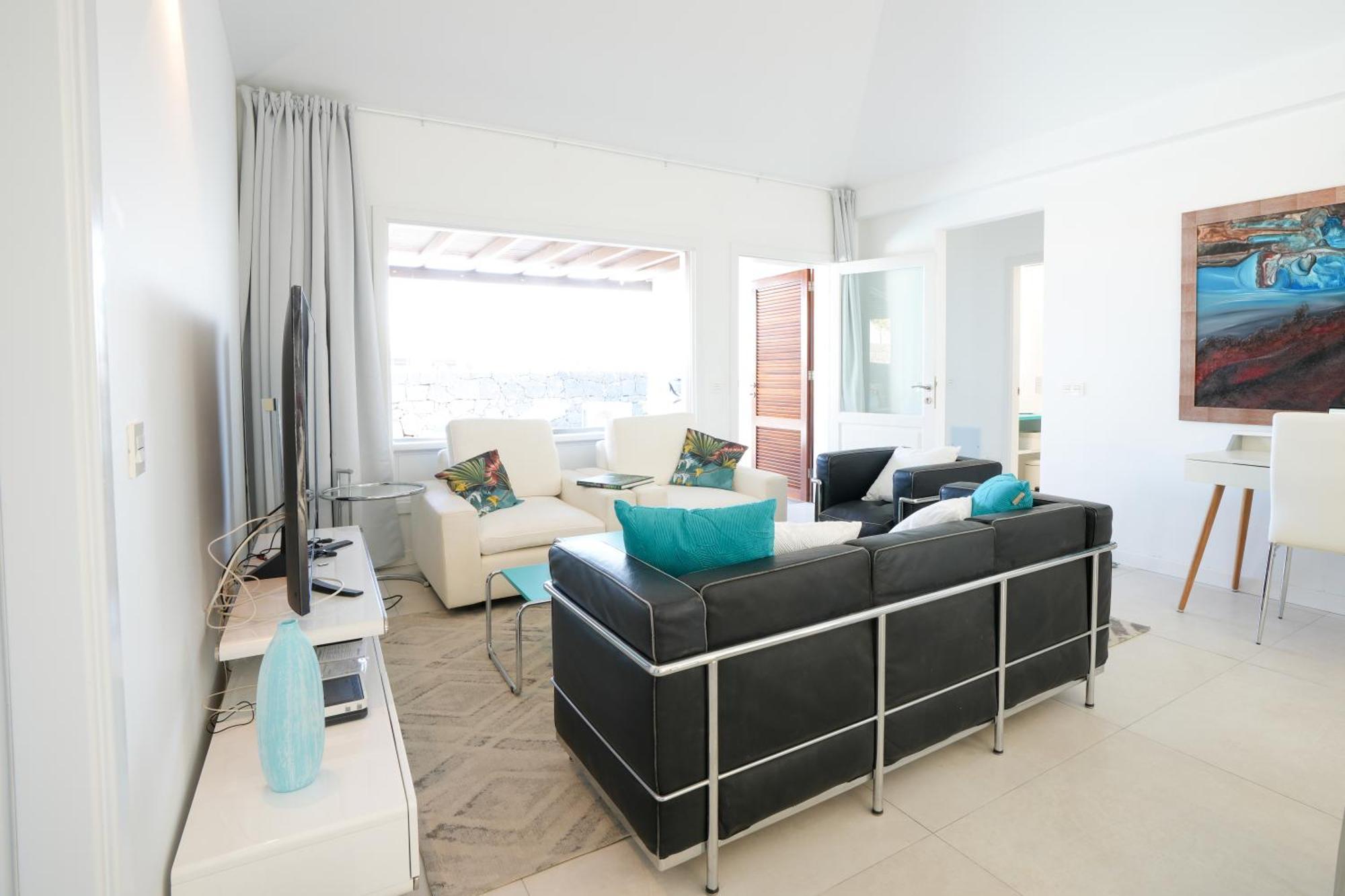 Yasmina Playa Blanca Villa