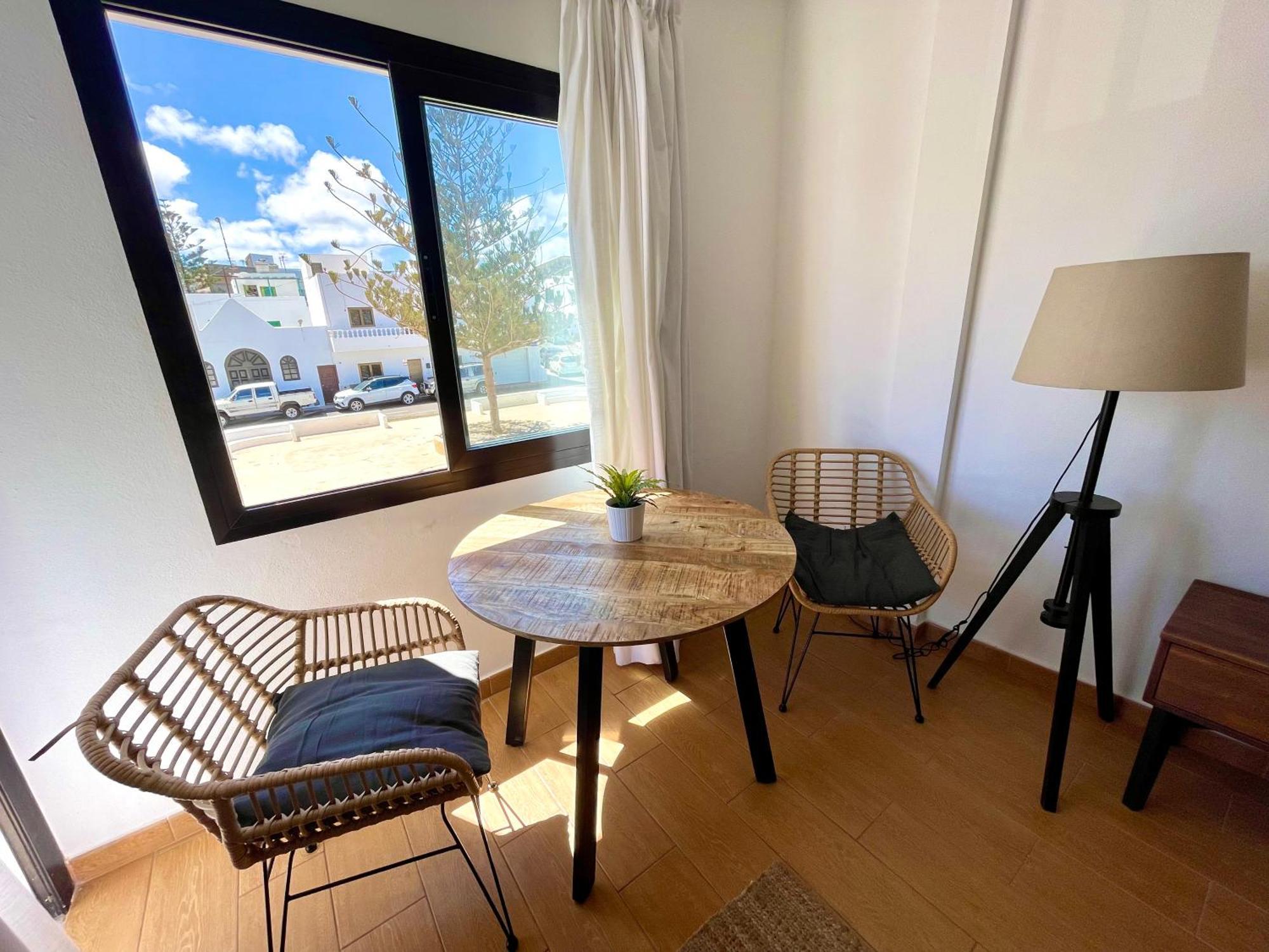 Apartamento Weybeach4 -sea Frontline,plaza View,little Terrace *