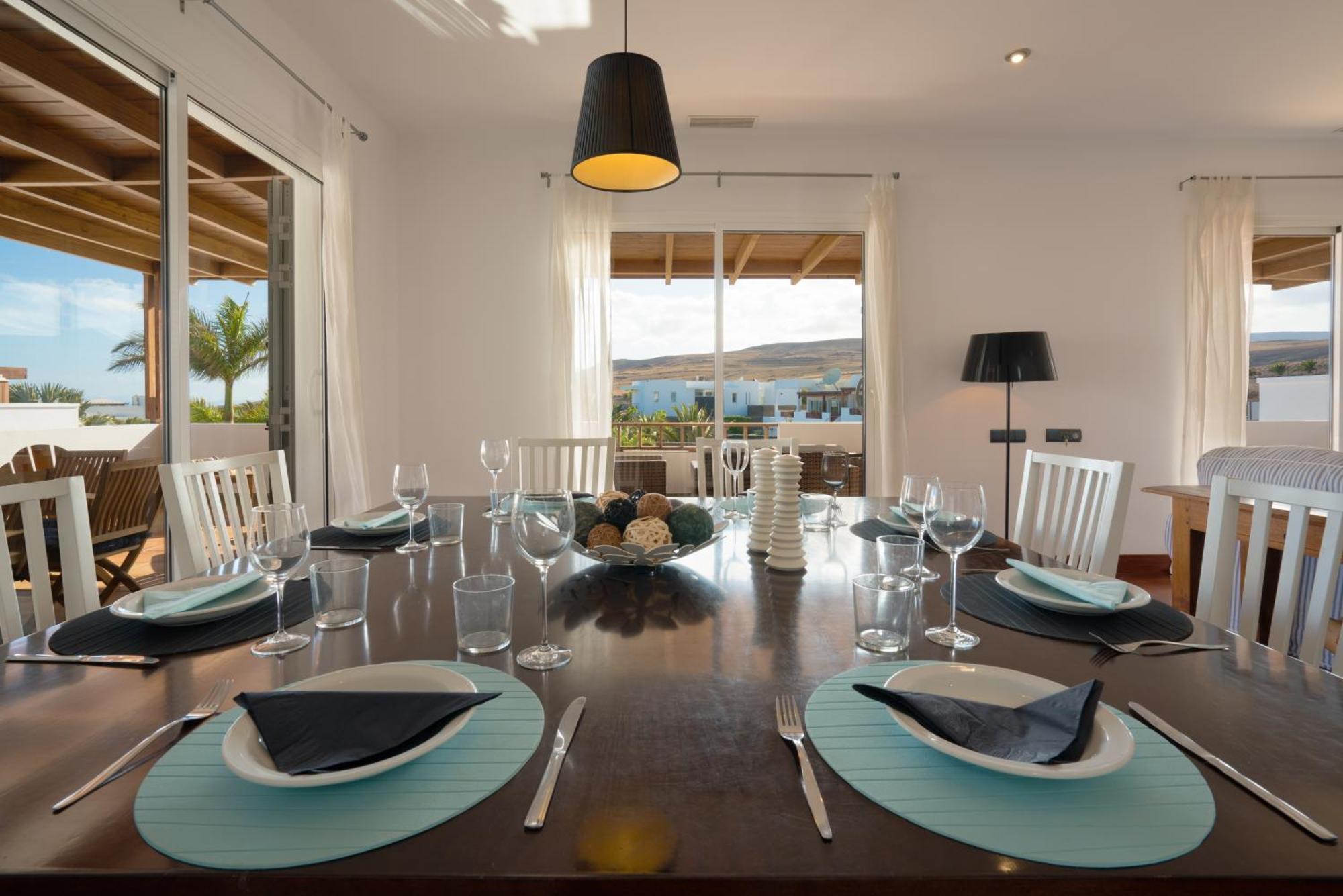 Villa Dedalos - A Luxury Large With A Heated Pool In