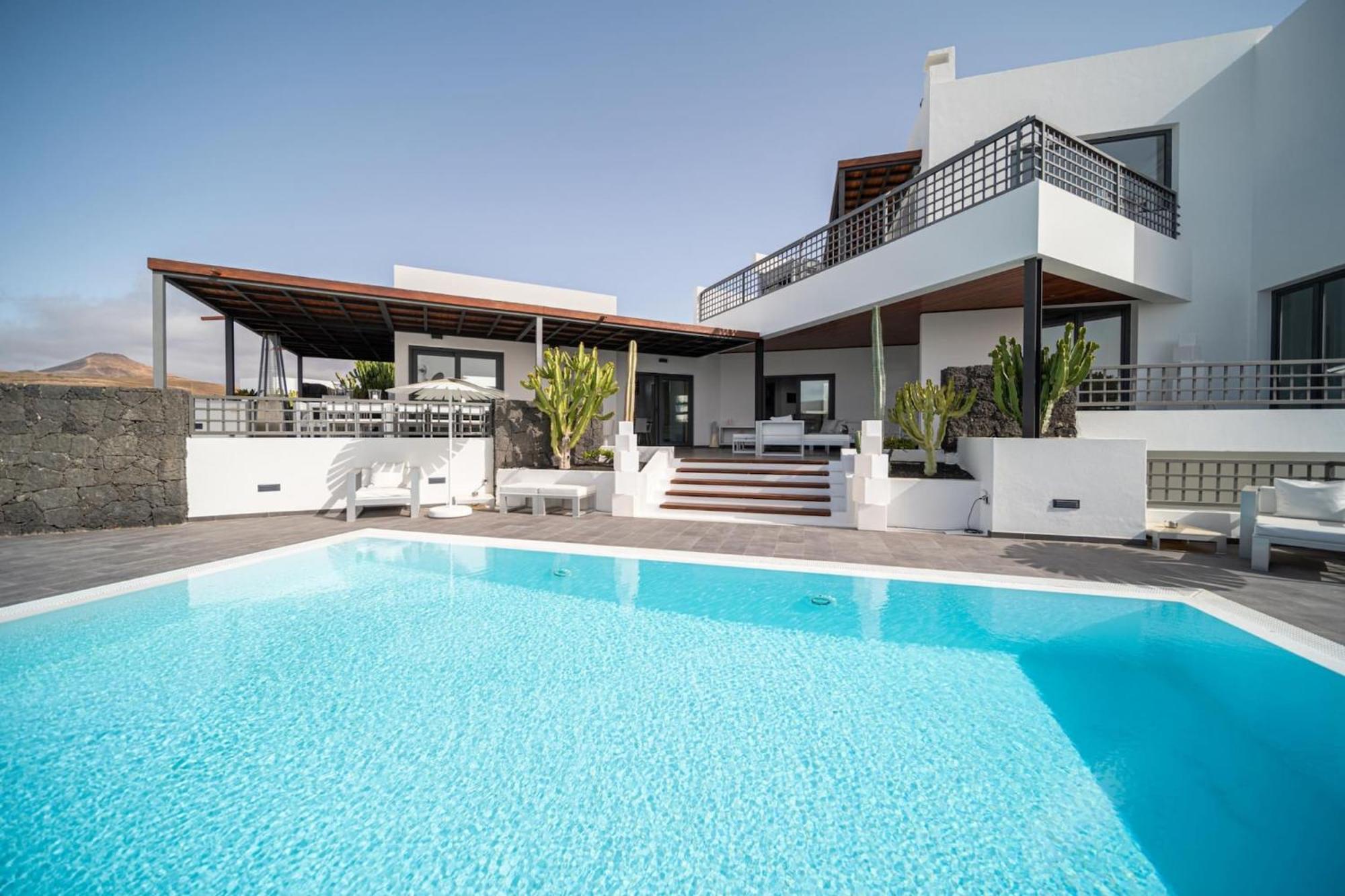 Blasco By Alondra Collection Villa