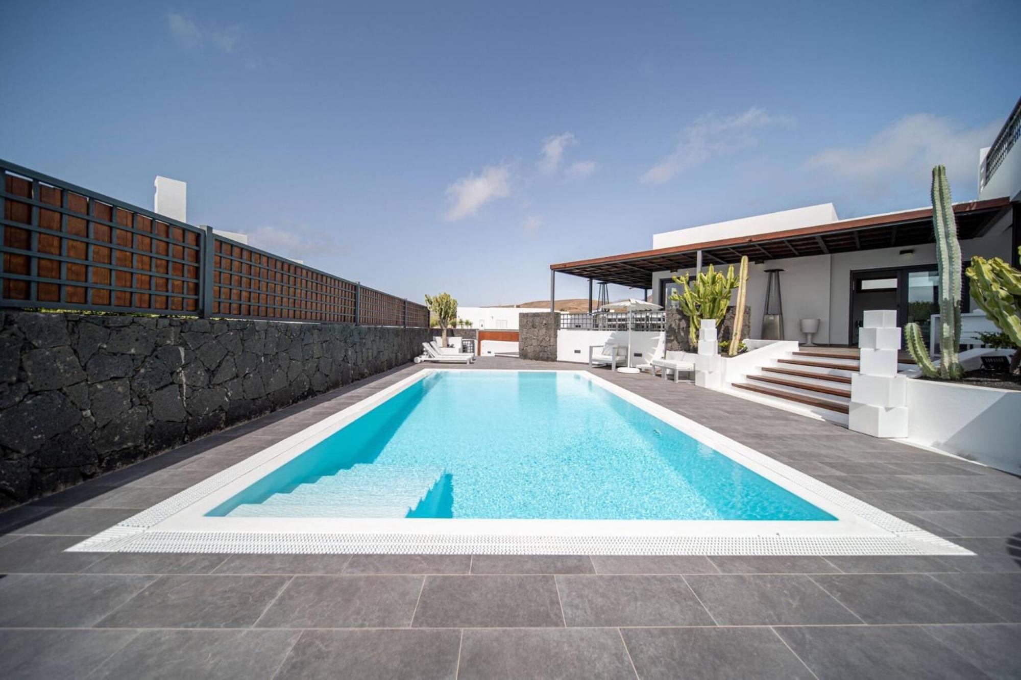 Blasco By Alondra Collection Villa