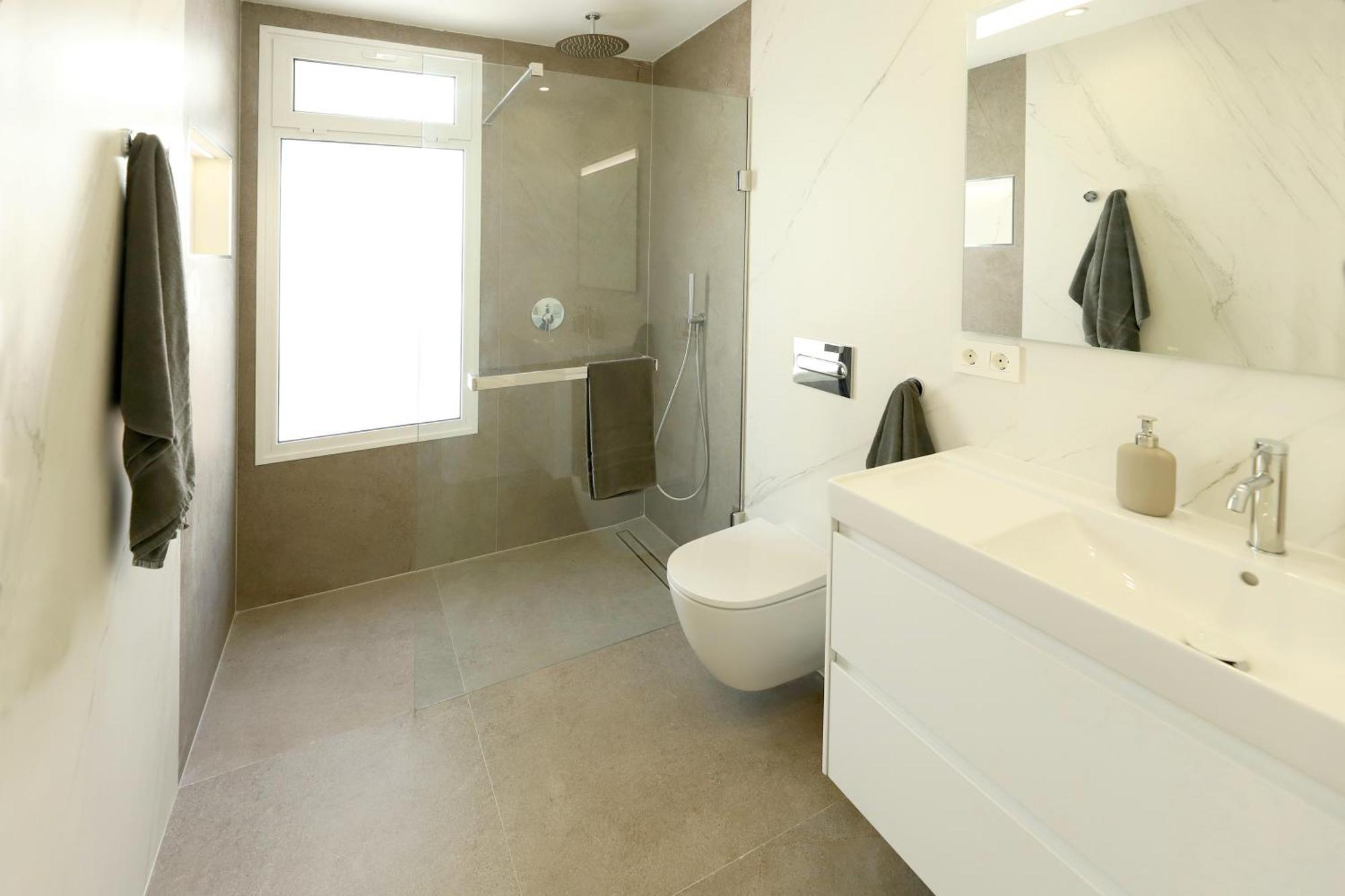 Luxury Puerto Del Carmen 4 Bedrooms La Perla Modern Furnishings Stunning Sea Views Tías