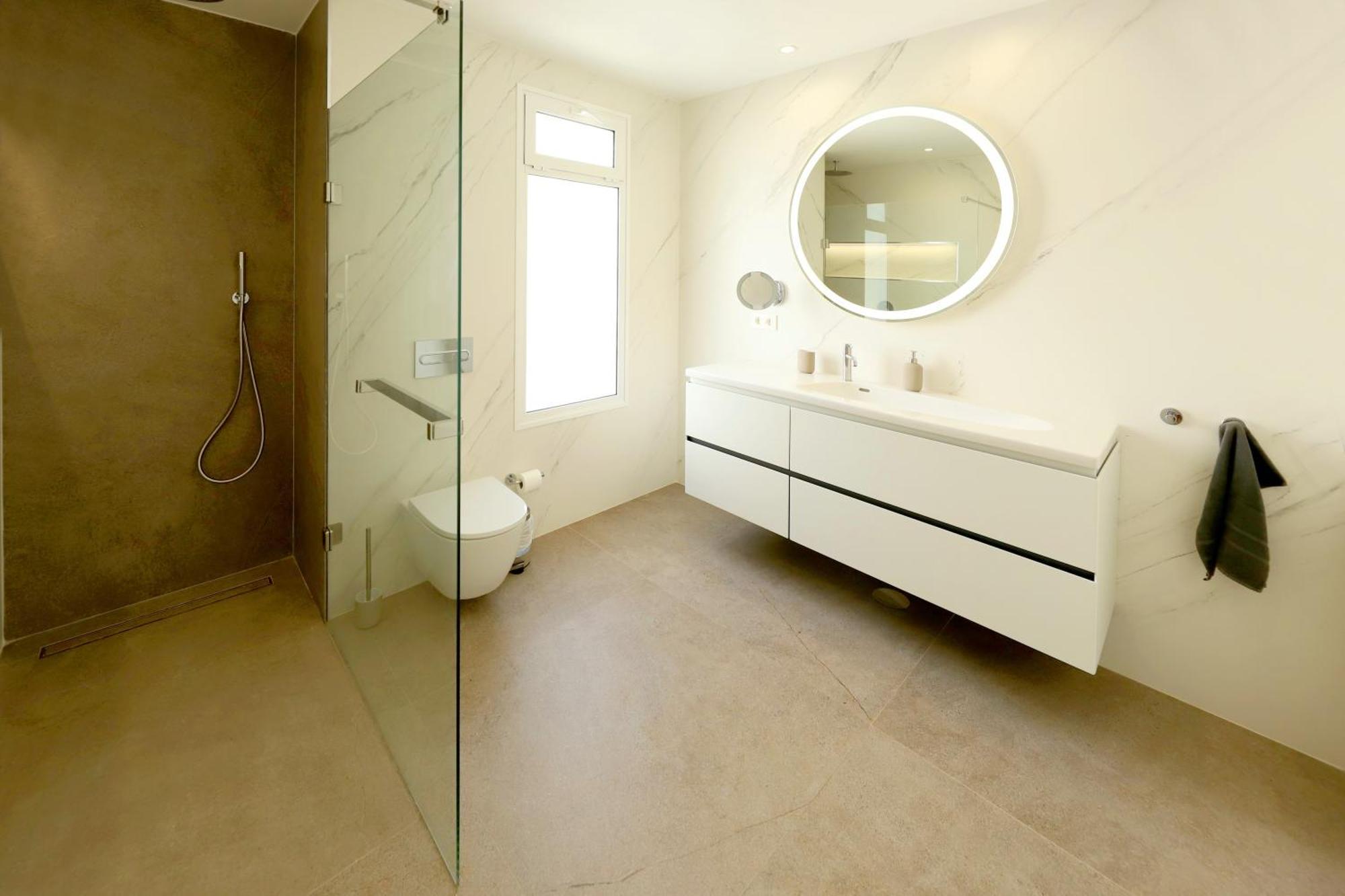 Luxury Puerto Del Carmen 4 Bedrooms La Perla Modern Furnishings Stunning Sea Views *