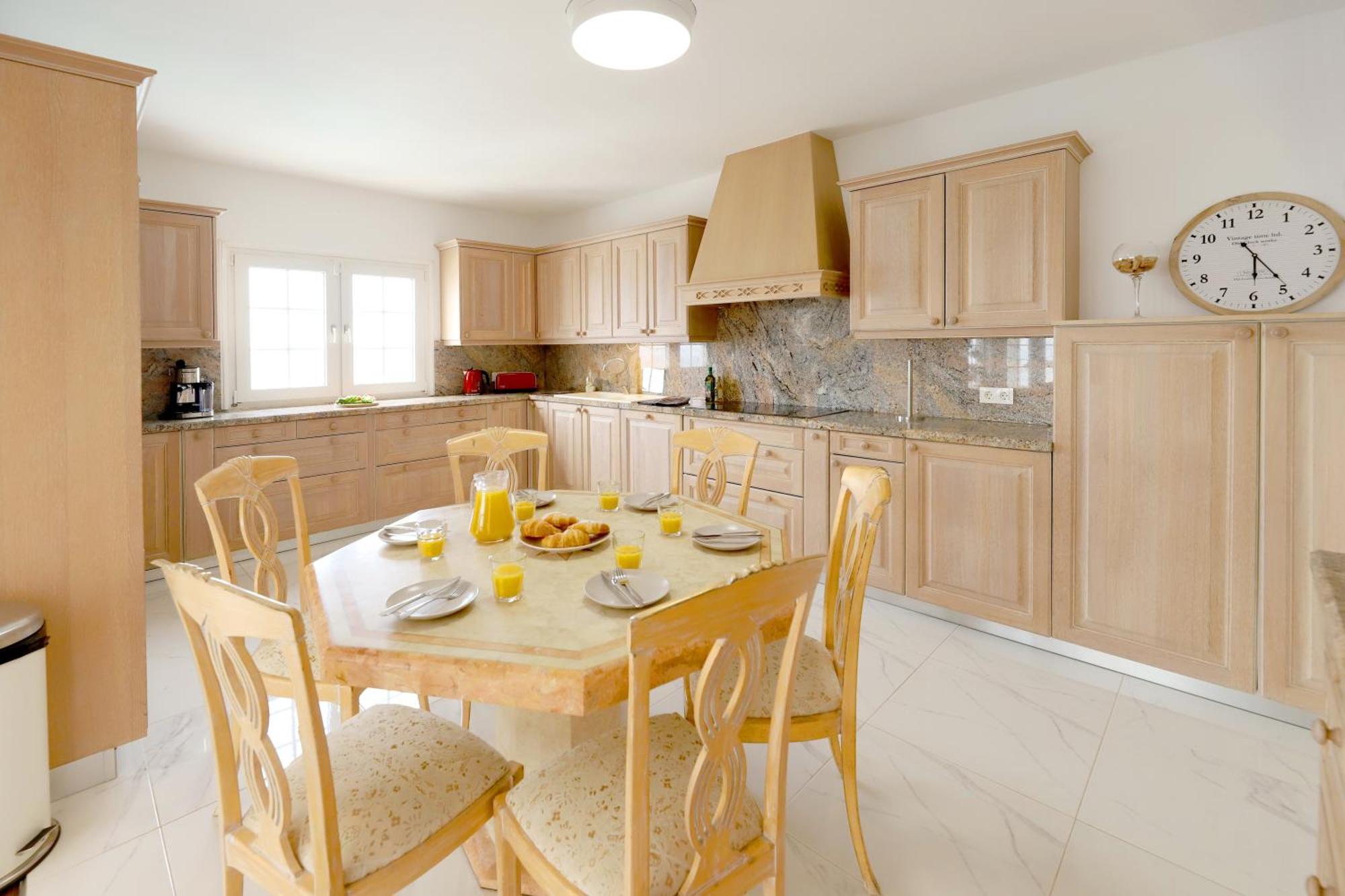 Villa Luxury Puerto Del Carmen 4 Bedrooms La Perla Modern Furnishings Stunning Sea Views