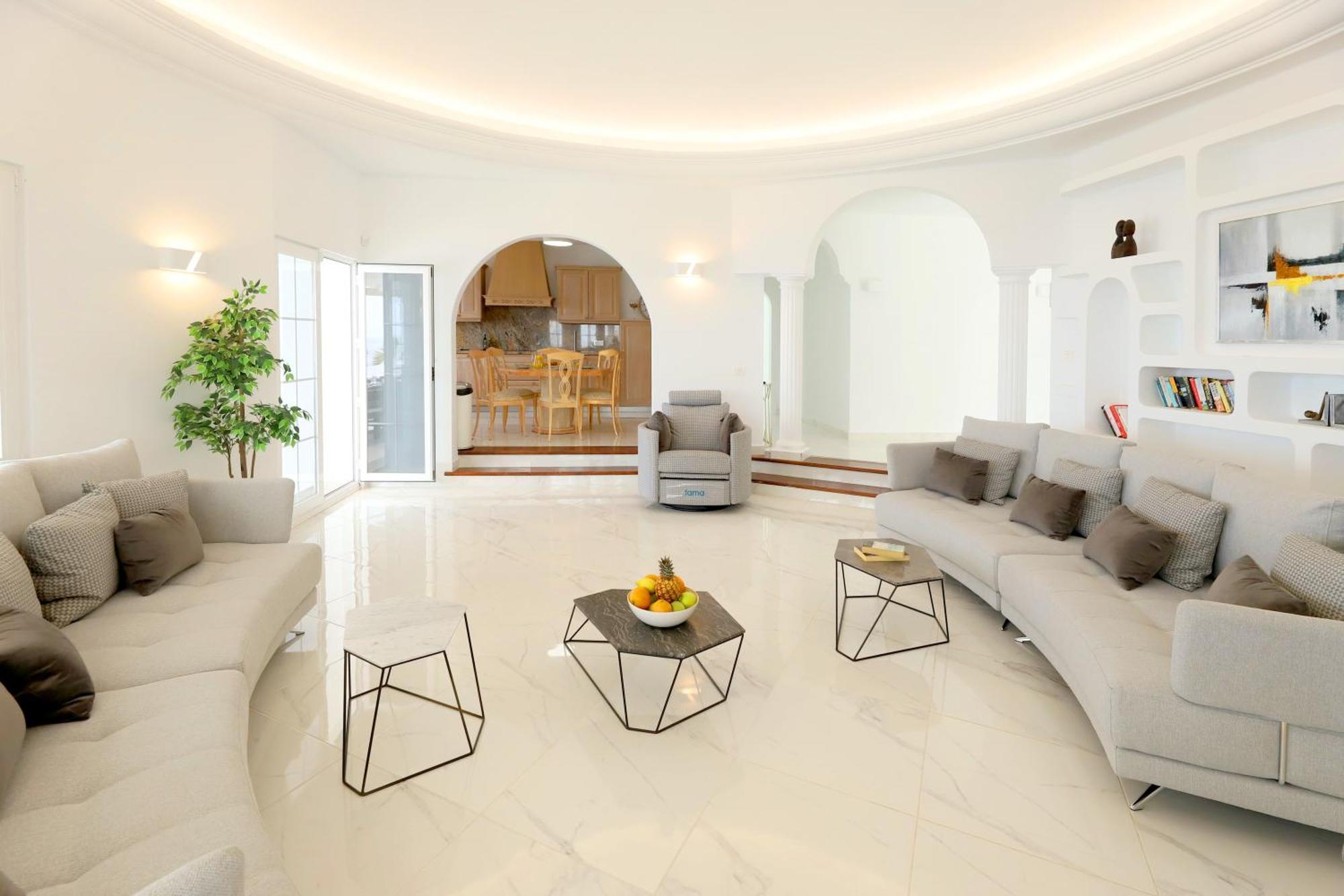 Villa Luxury Puerto Del Carmen 4 Bedrooms La Perla Modern Furnishings Stunning Sea Views *