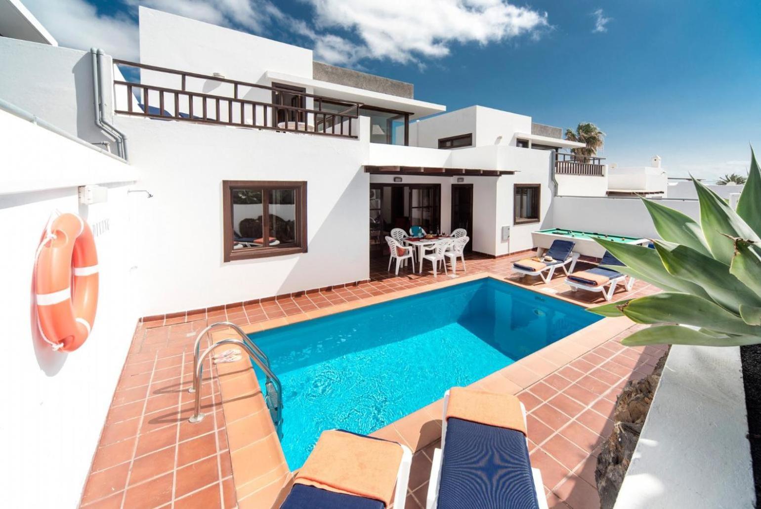 Villa Julianne 3 *