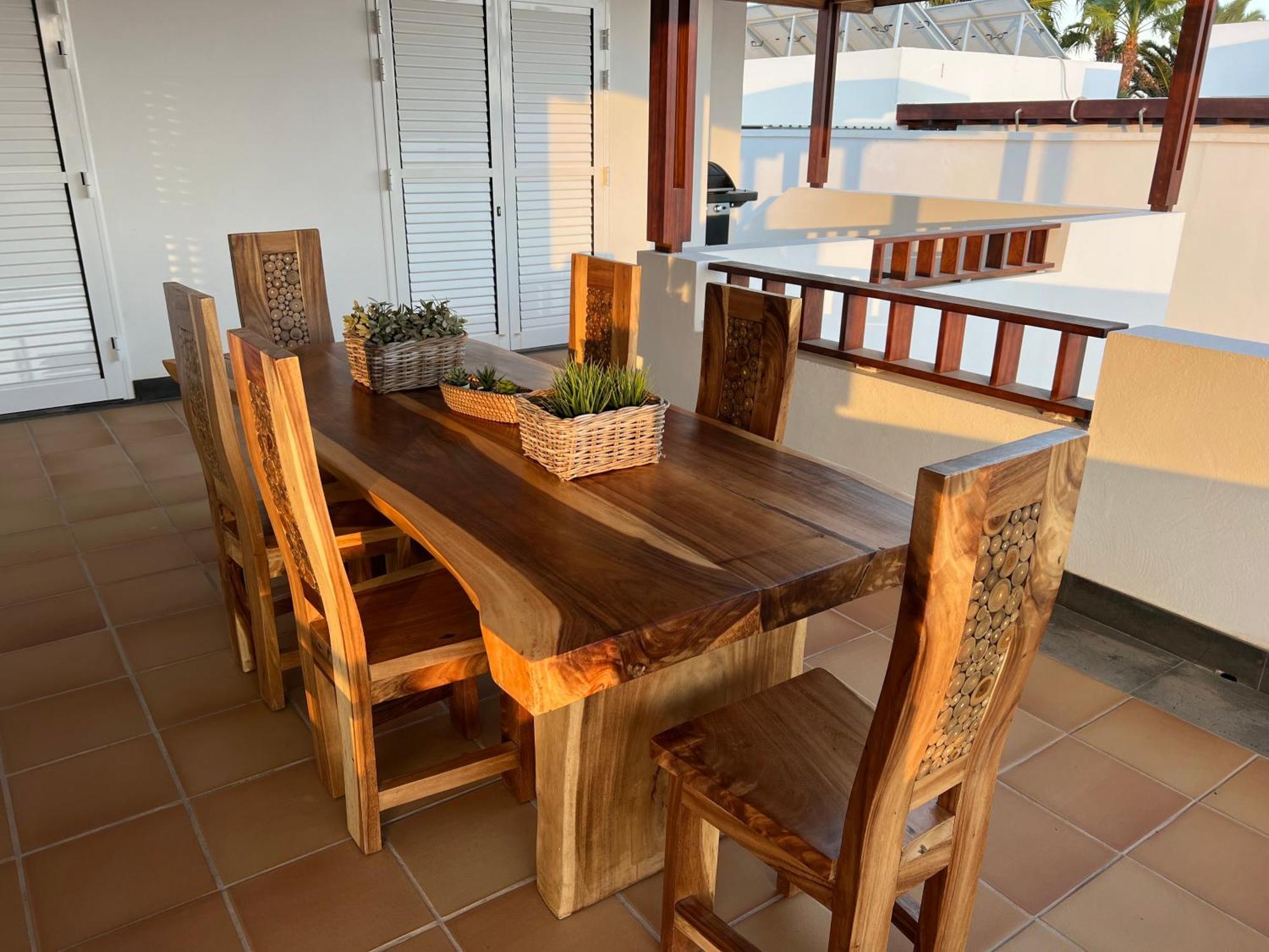 Villa Dedalos - A Luxury Large With A Heated Pool In