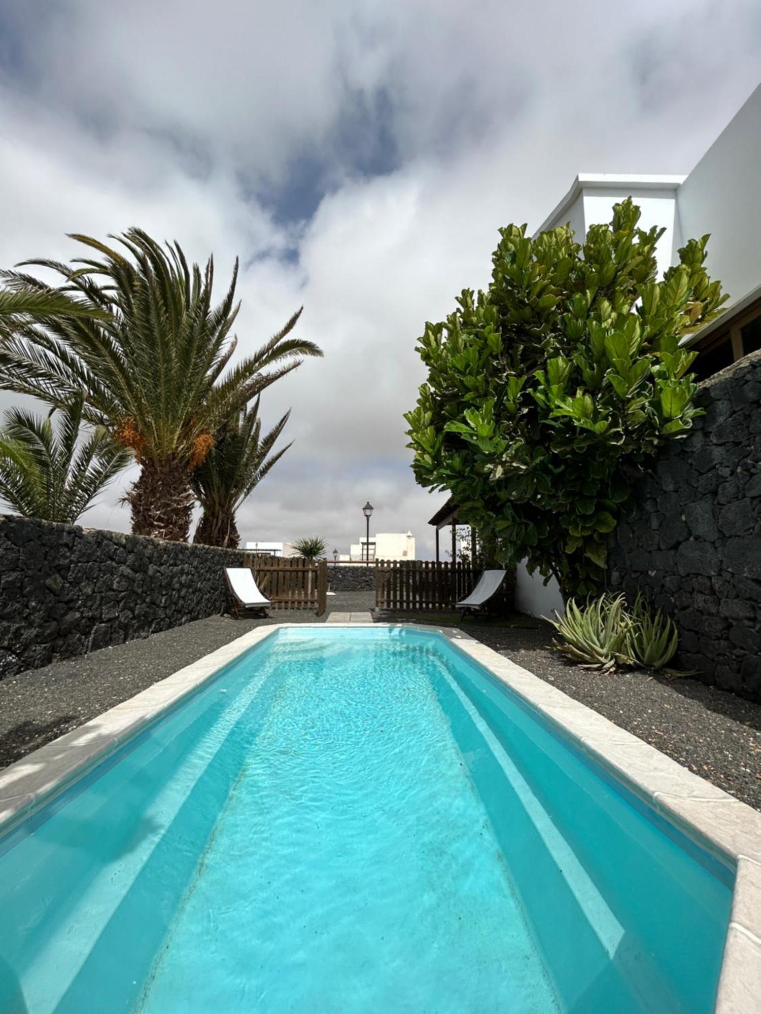 Calma, Ideal Familias Y Grupos Villa Teguise (Lanzarote)