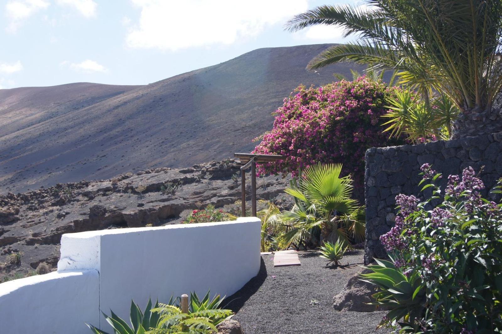 Castillo Lanzarote Winni - Luxury - Pet Friendly With Heated Pool *