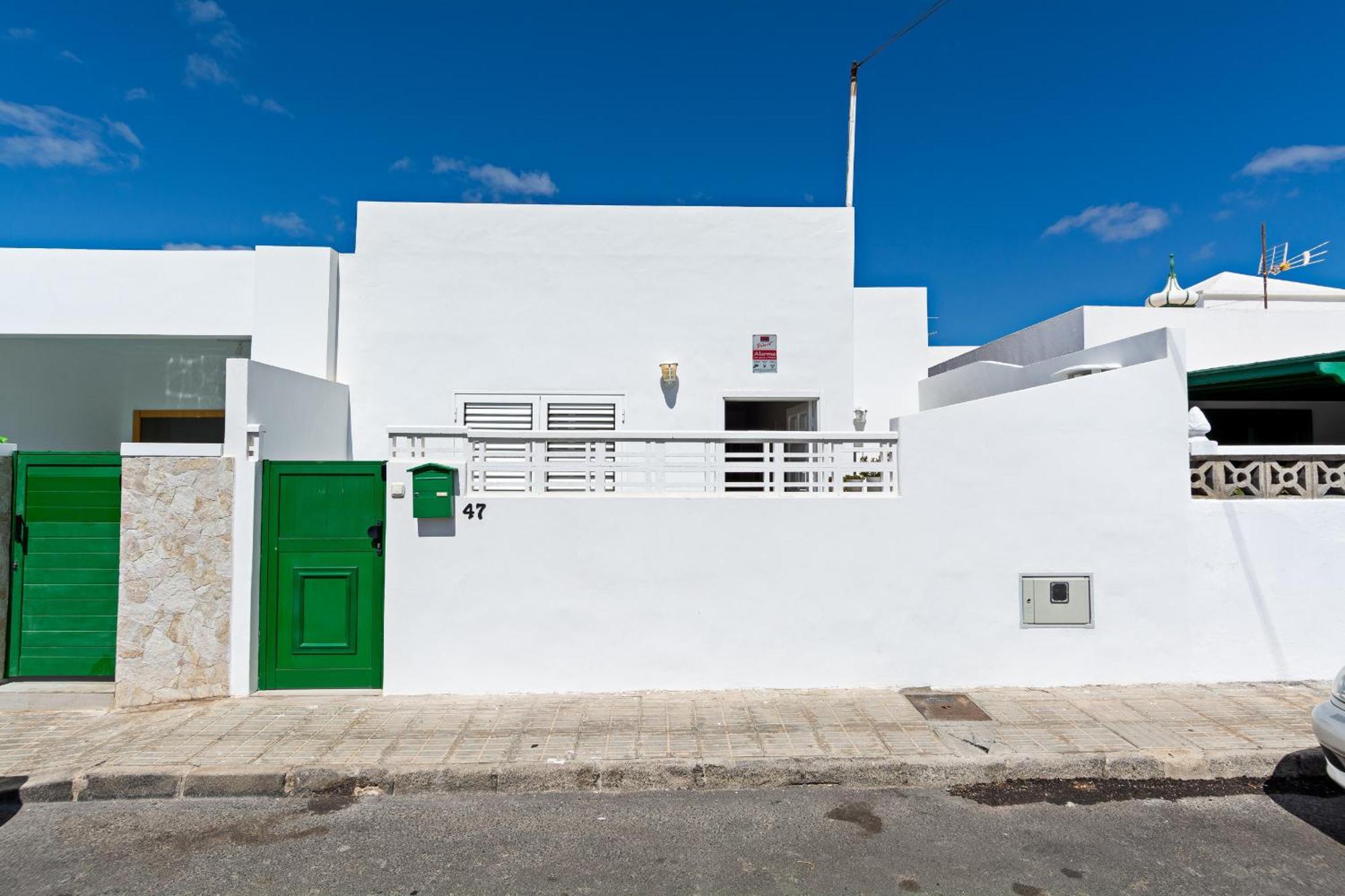 2br Terrace - 10 Min Walk To The Playa Honda (Lanzarote)