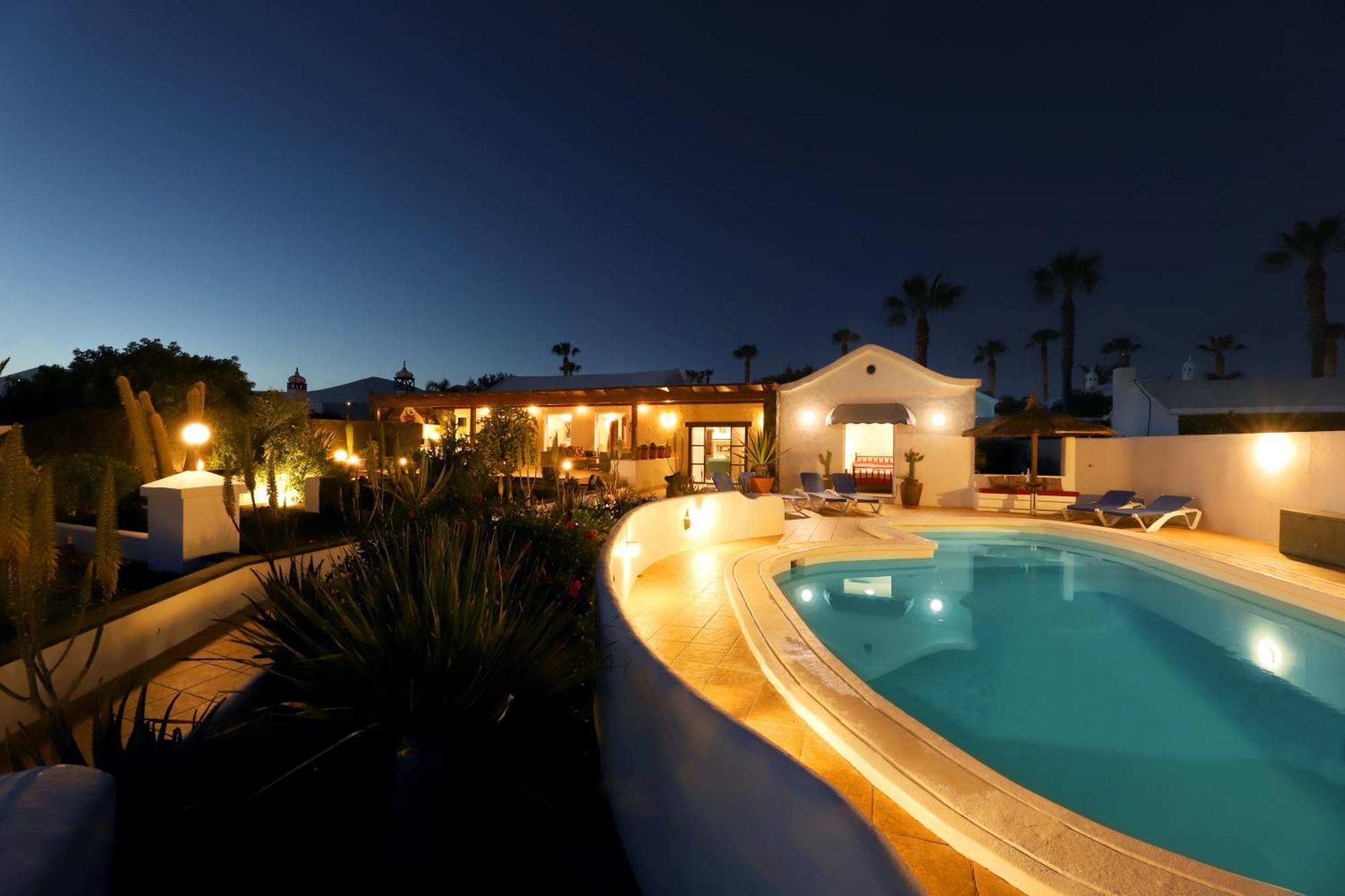 Villa Brilliant Puerto Del Carmen Dos Piedras 4 Bedrooms Private Pool Rustic Styled Interior