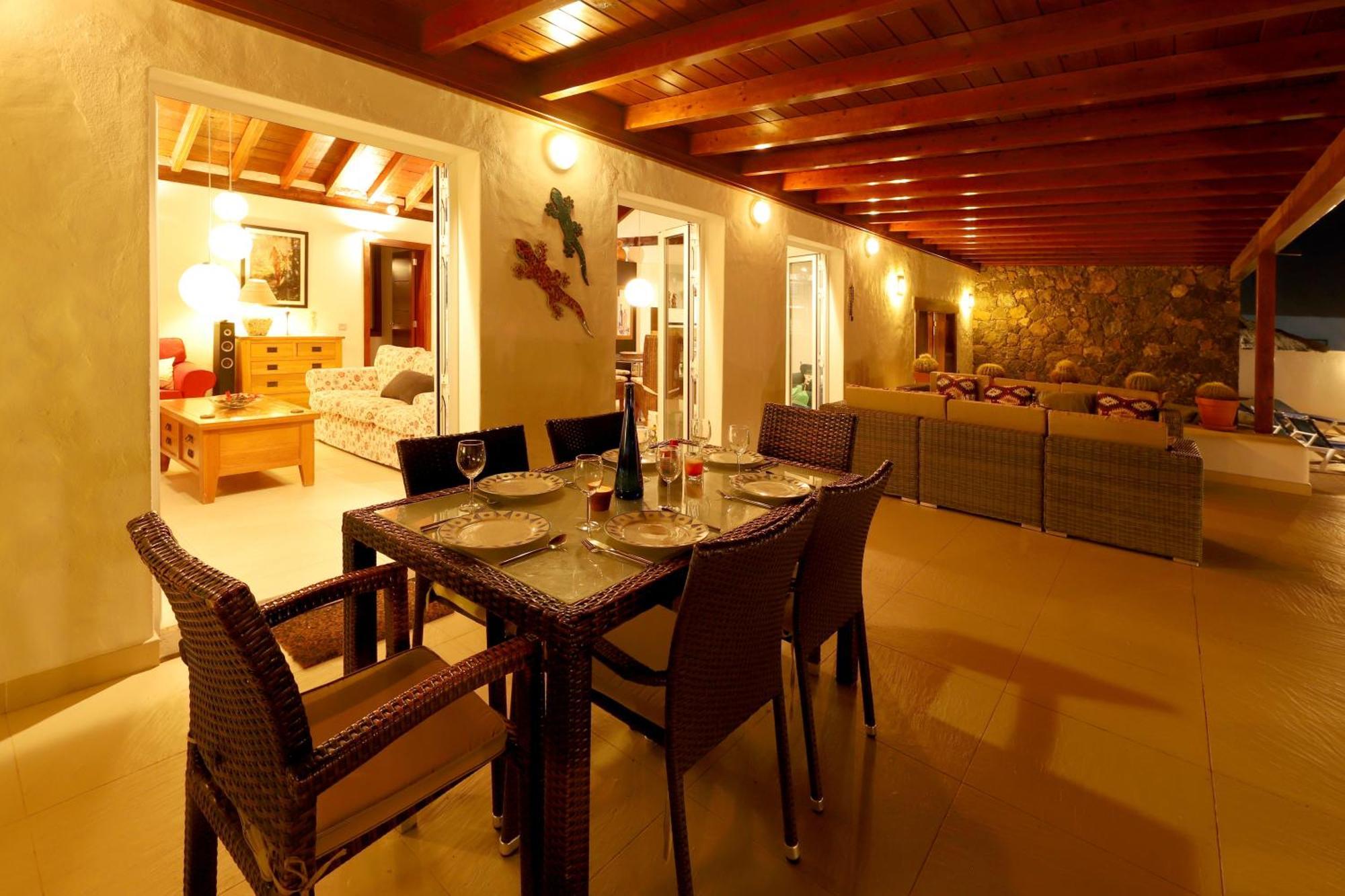 Villa Brilliant Puerto Del Carmen Dos Piedras 4 Bedrooms Private Pool Rustic Styled Interior Tias