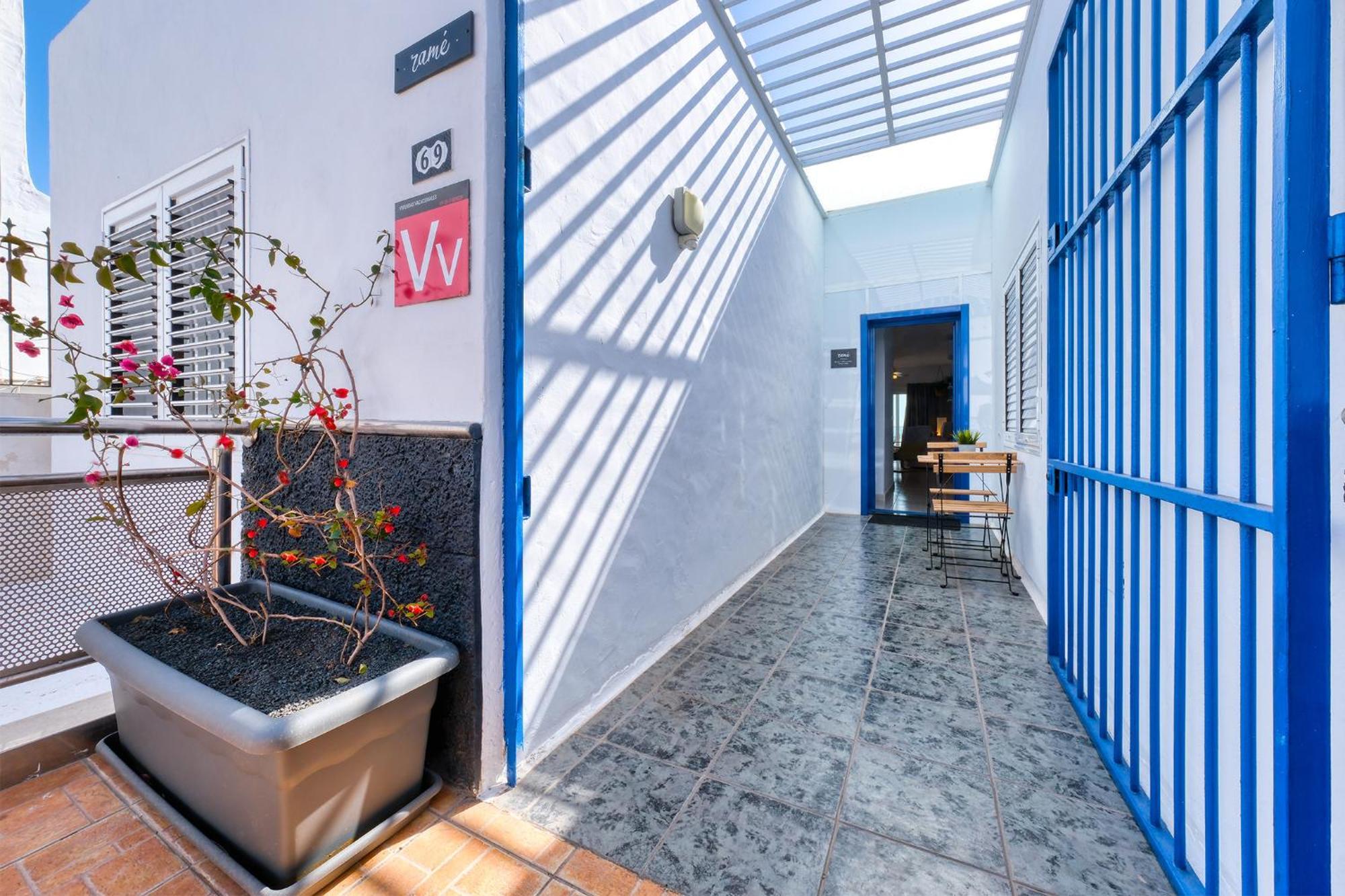 Casa Rame Beachfront, Amazing Seaview, Air-con Puerto del Carmen (Lanzarote)