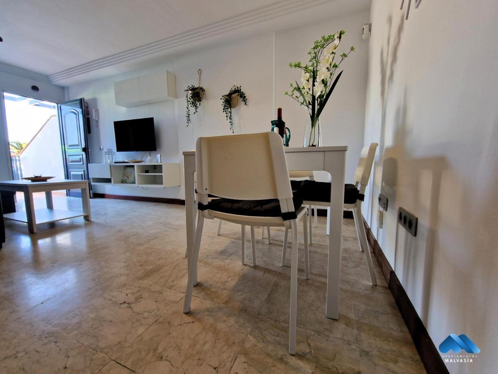 Malvasia 2 Apartment *