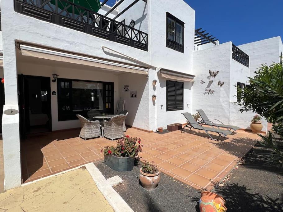 Casa Mo, 2 Bedroom Close To The * Puerto del Carmen (Lanzarote)