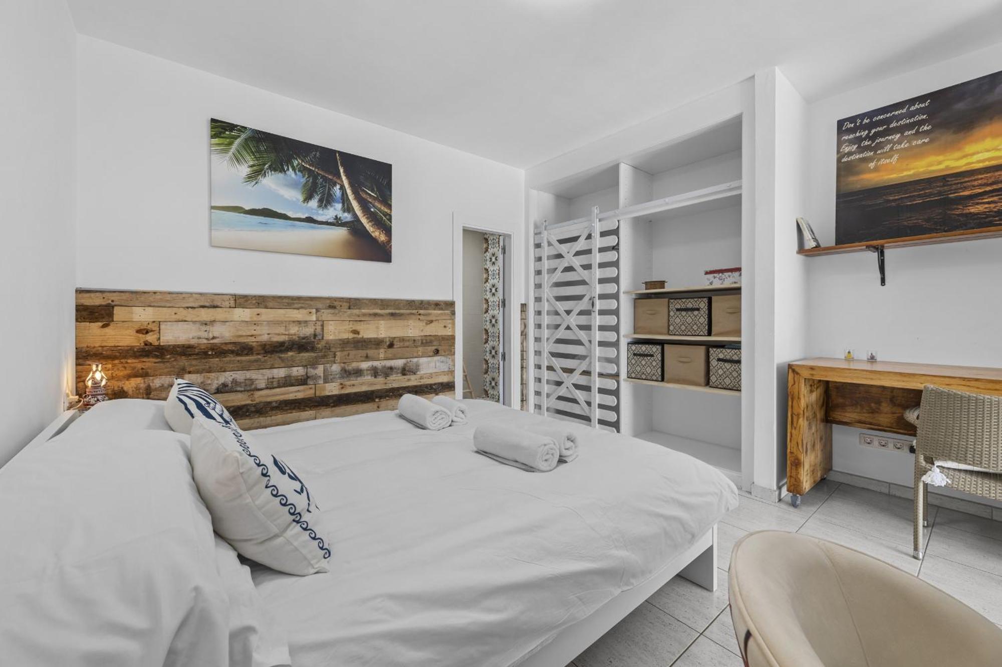 Apartamento Oasis Apartment *