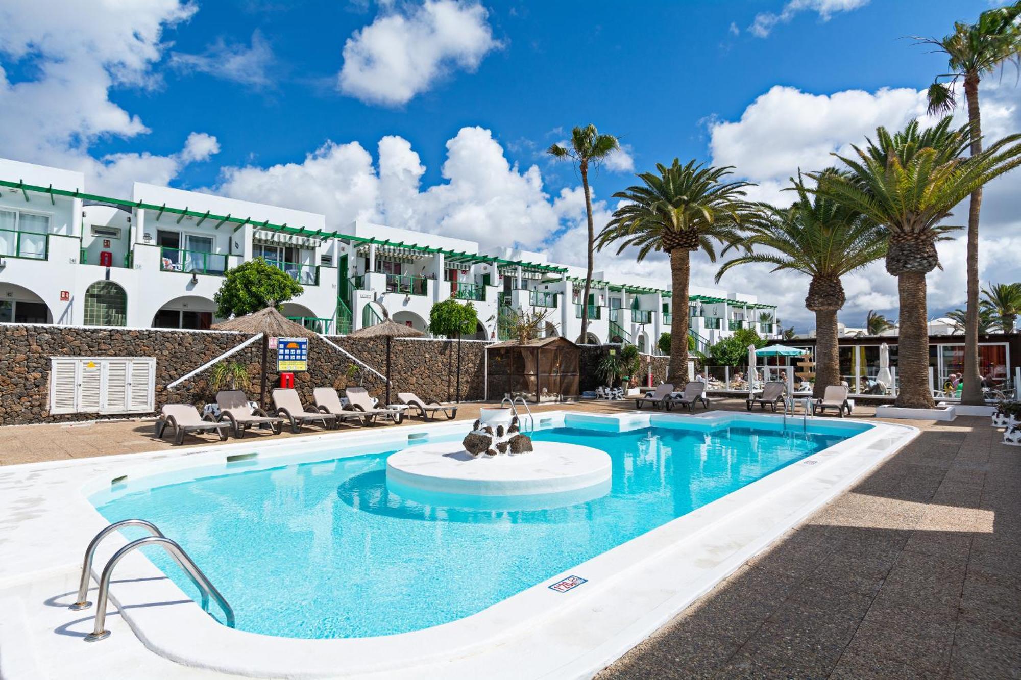 Guasimeta Duplex - Pool & Balcony * Puerto del Carmen (Lanzarote)