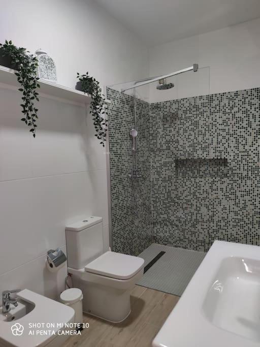Apartamento House 2 *
