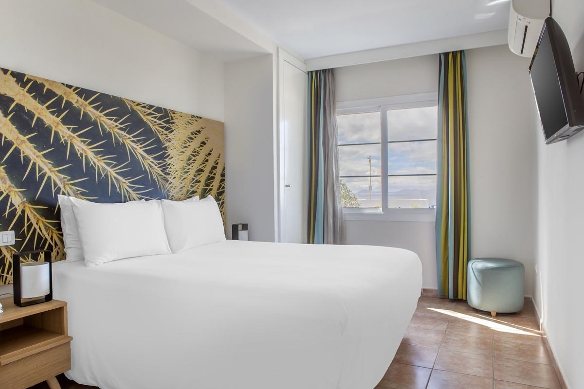 Aparthotel Jardines Del Sol