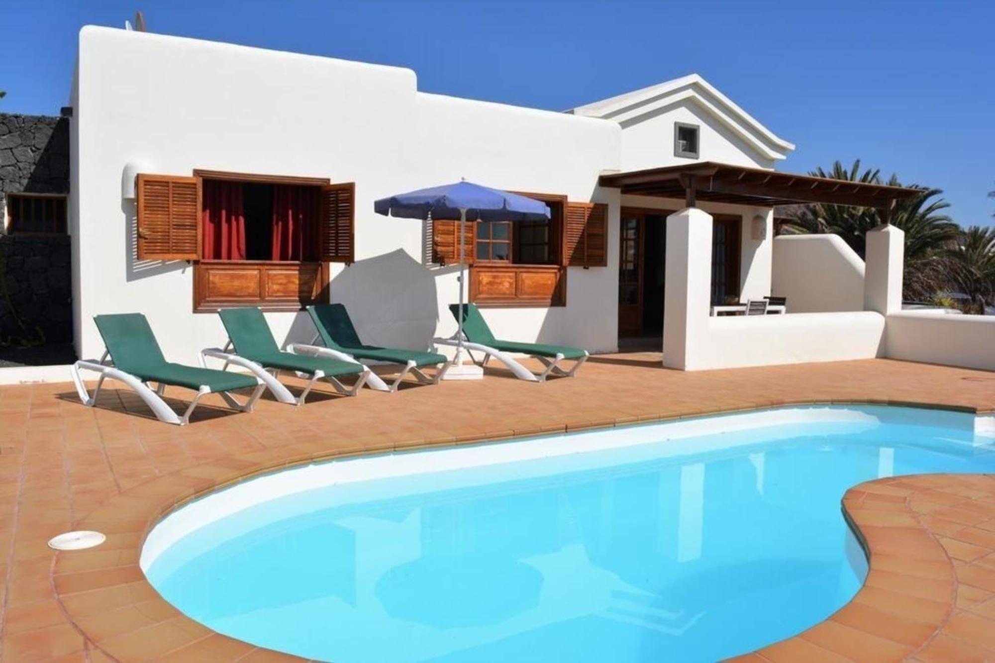Сasa de vacaciones Private Mit Pool In