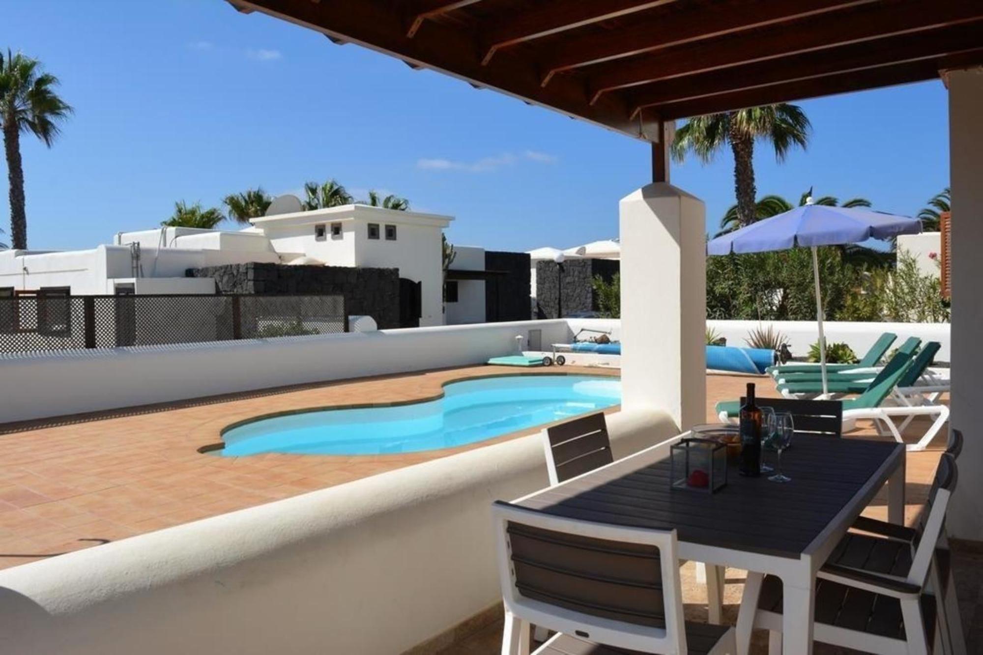 Private Mit Pool In *