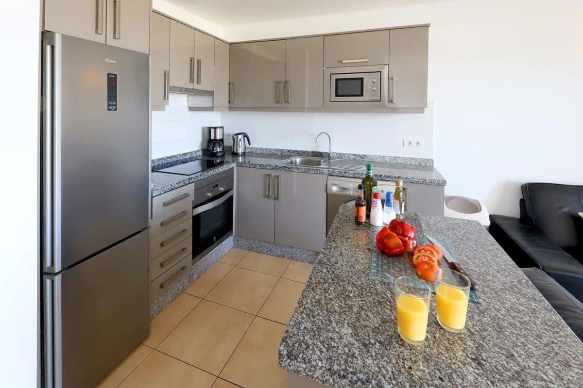 Buena Pesca 2 - Two Bed * Puerto del Carmen (Lanzarote)