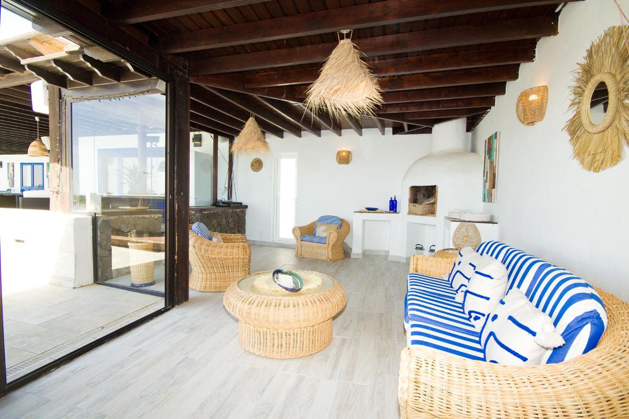 Villa Lucy - By Az