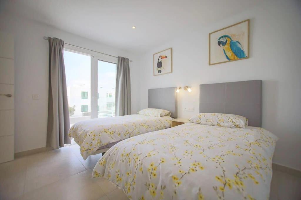Renata With Private Heated Pool And Hot Tub Villa Puerto del Carmen (Lanzarote)