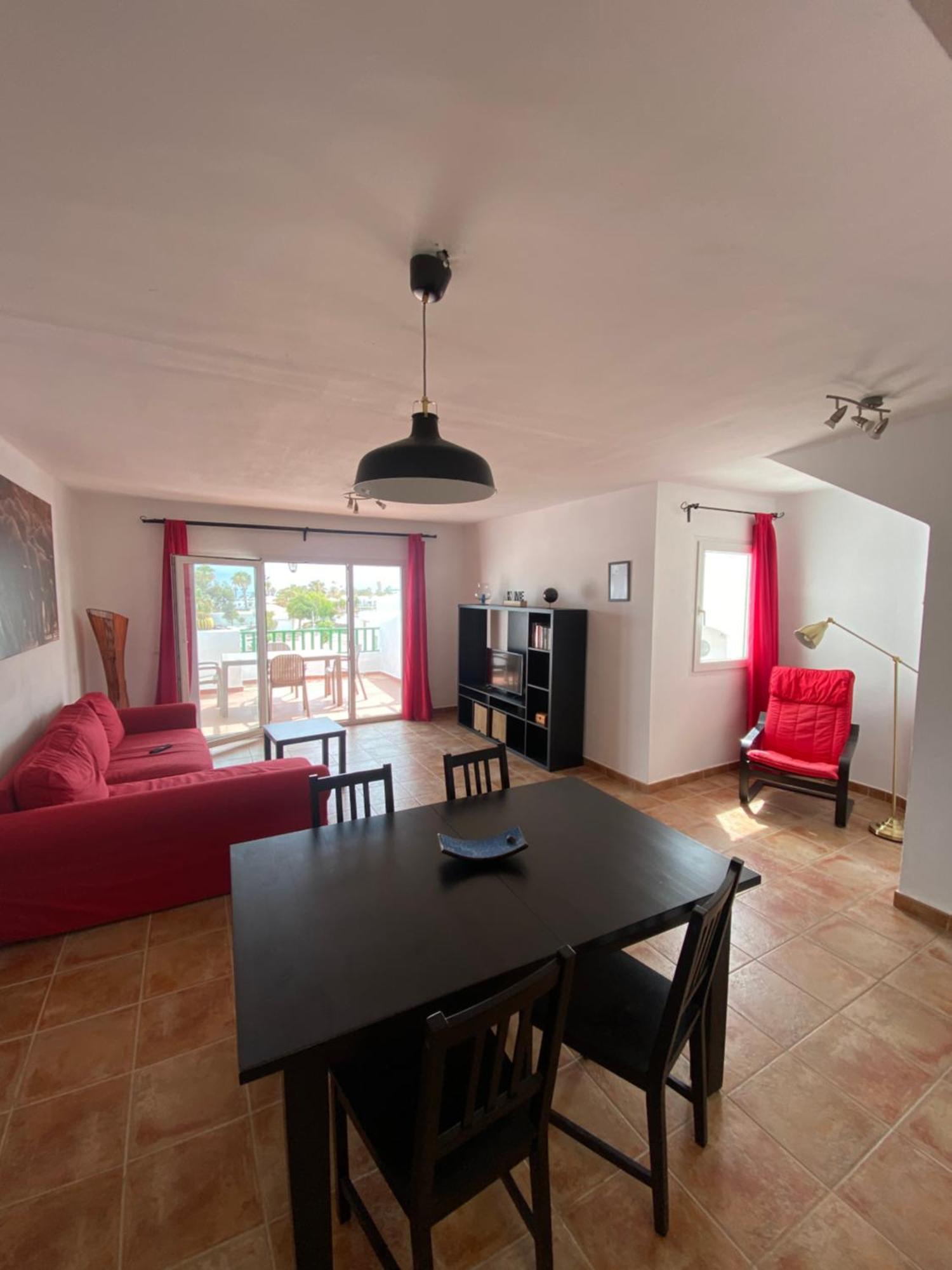 First Floor With Sea View, Apartamento *