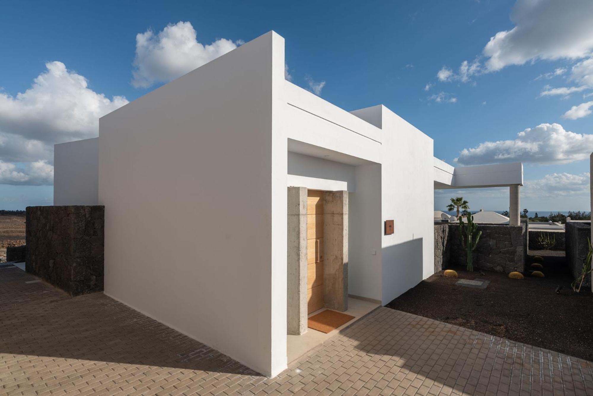 Alondra Puerto del Carmen (Lanzarote)